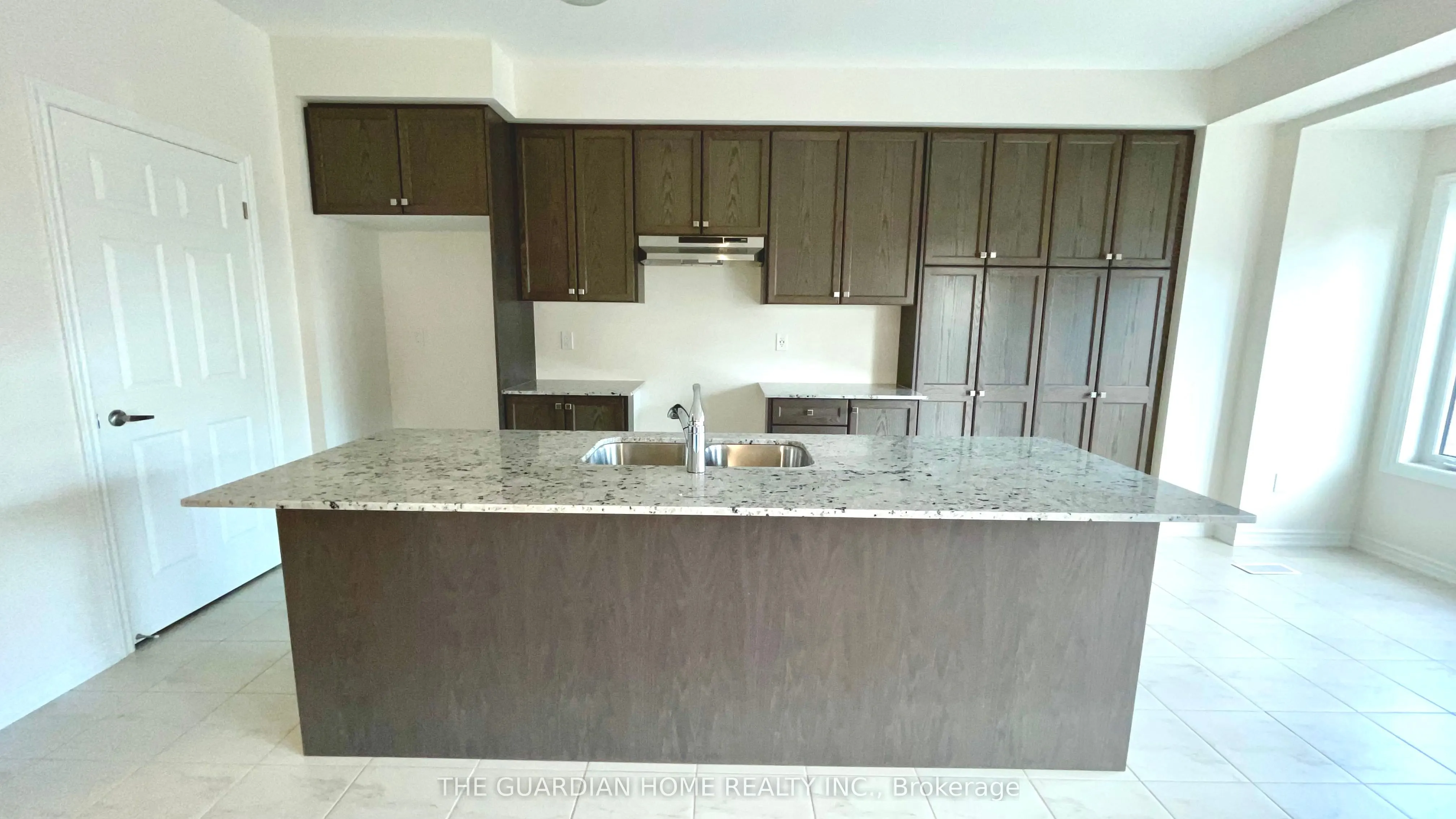 705 Catalina Manor