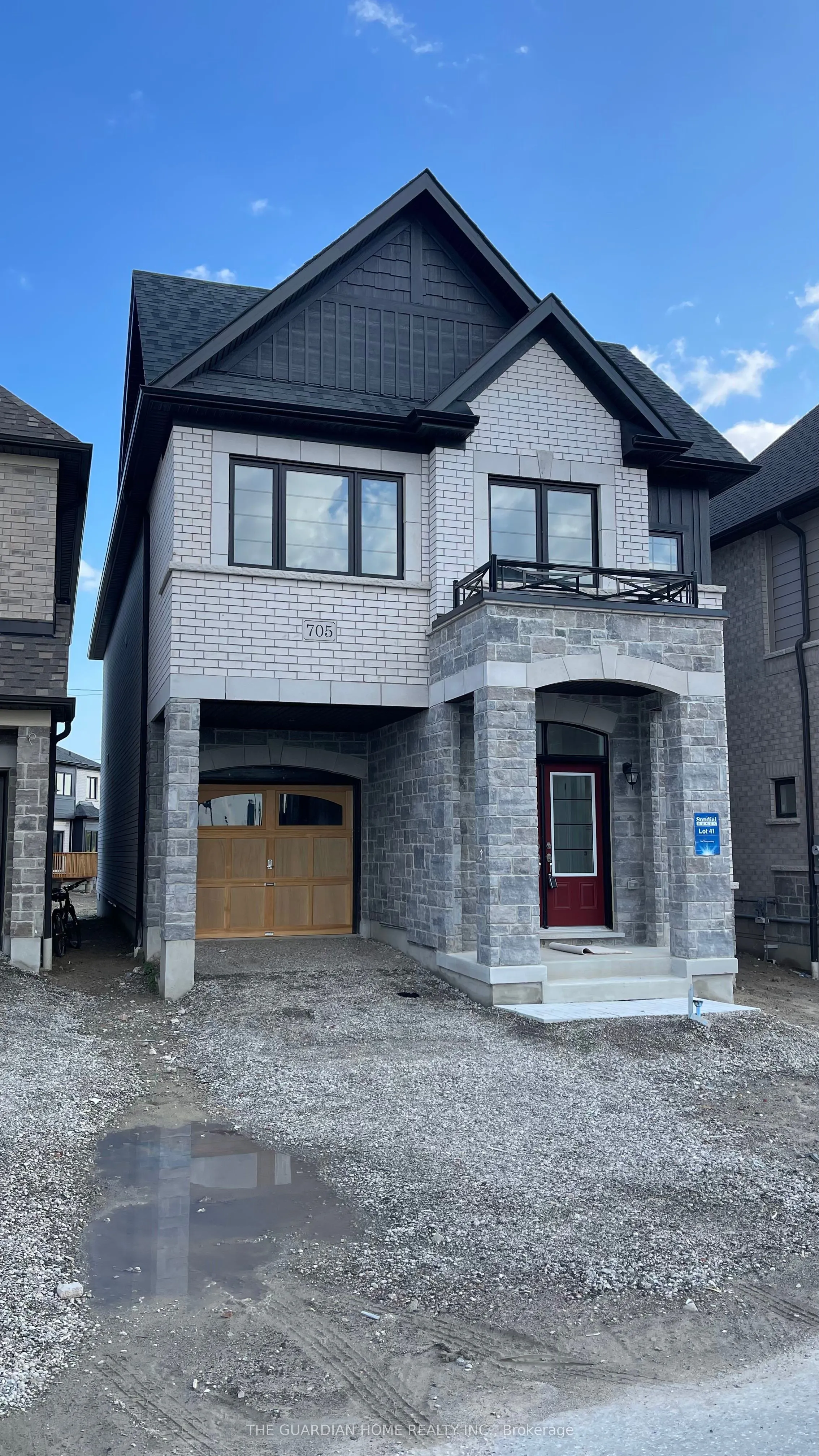 705 Catalina Manor