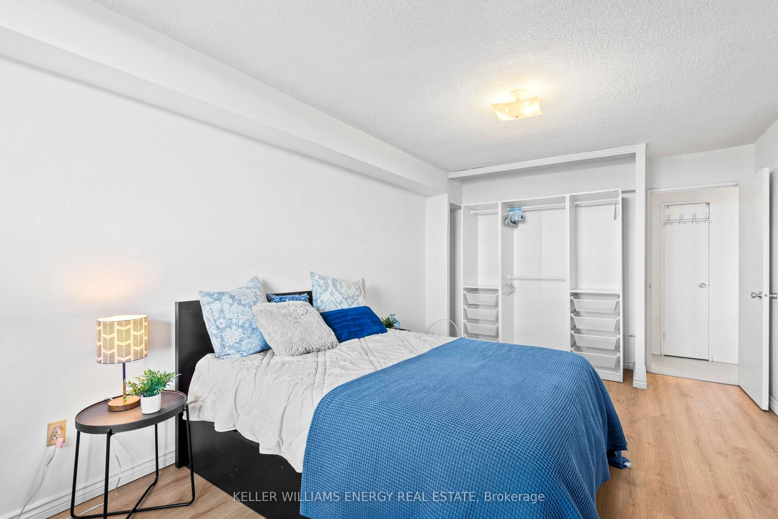 92 Church Street S, #1110