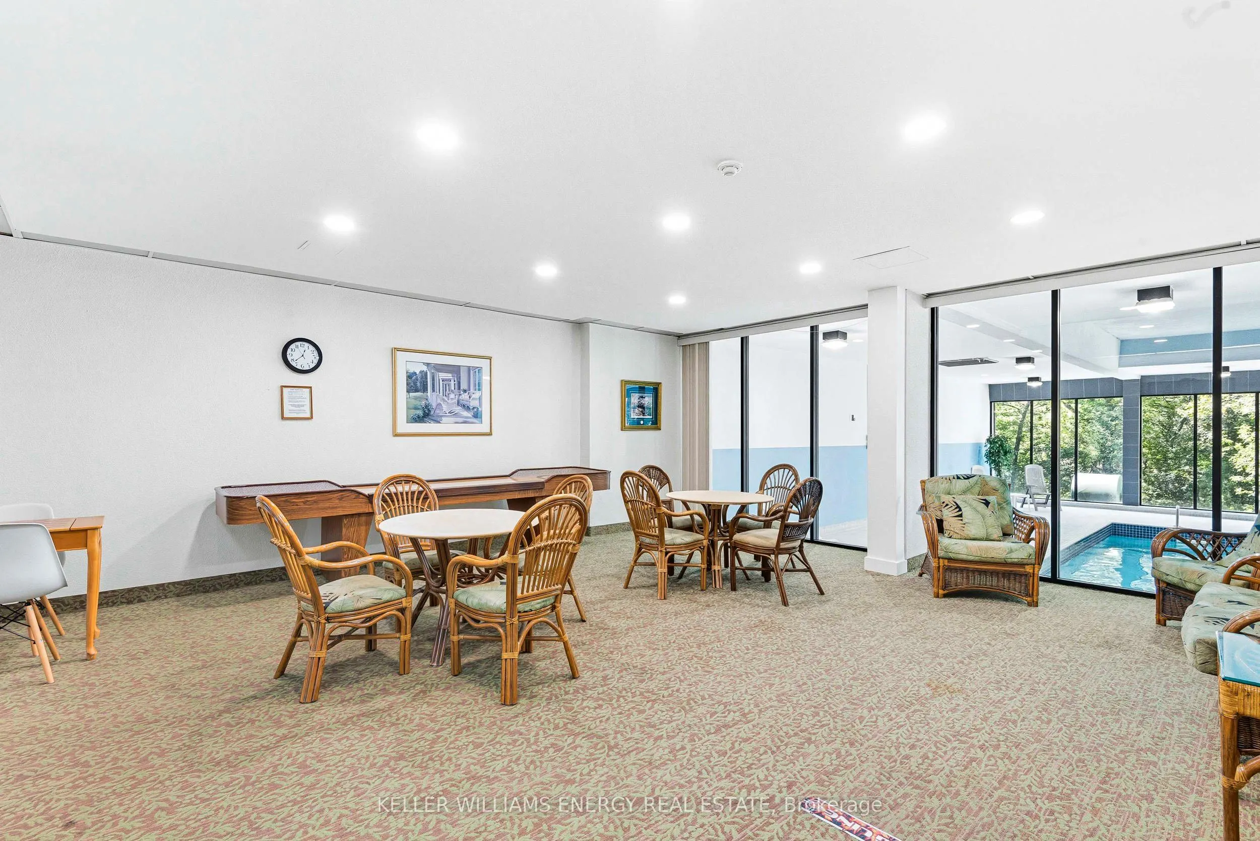 92 Church Street S, #1110