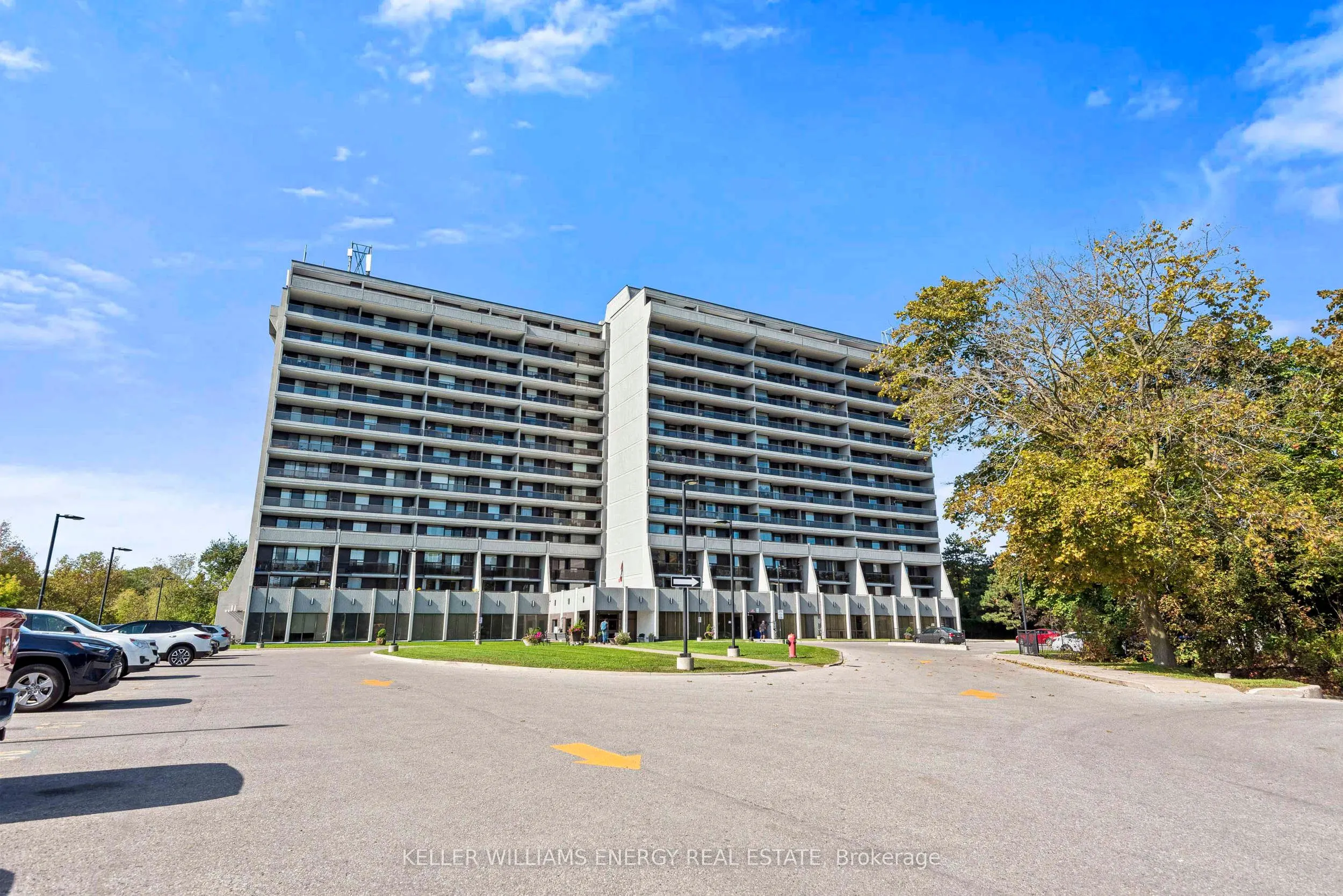 92 Church Street S, #1110