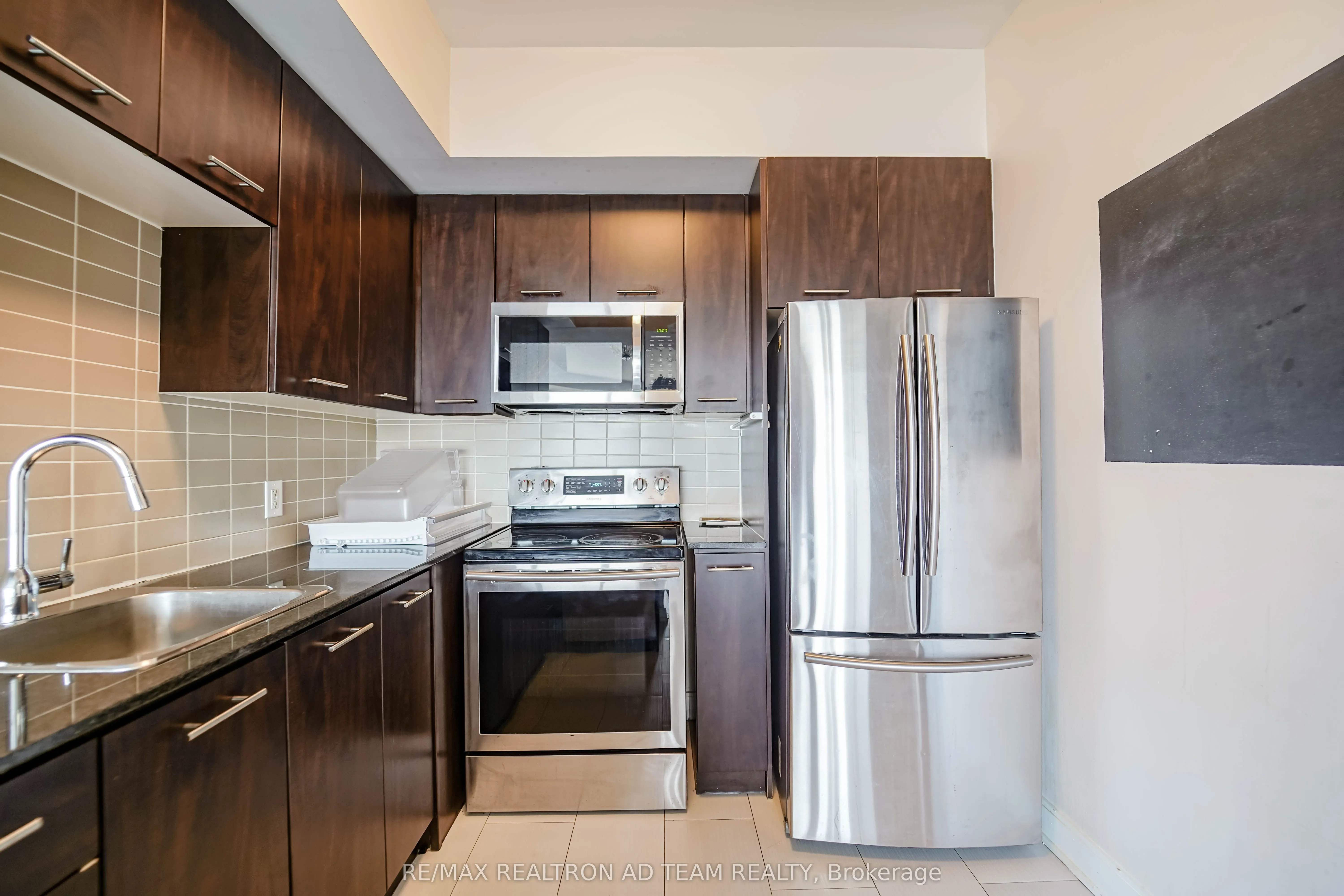 125 Village Green Square, #2204