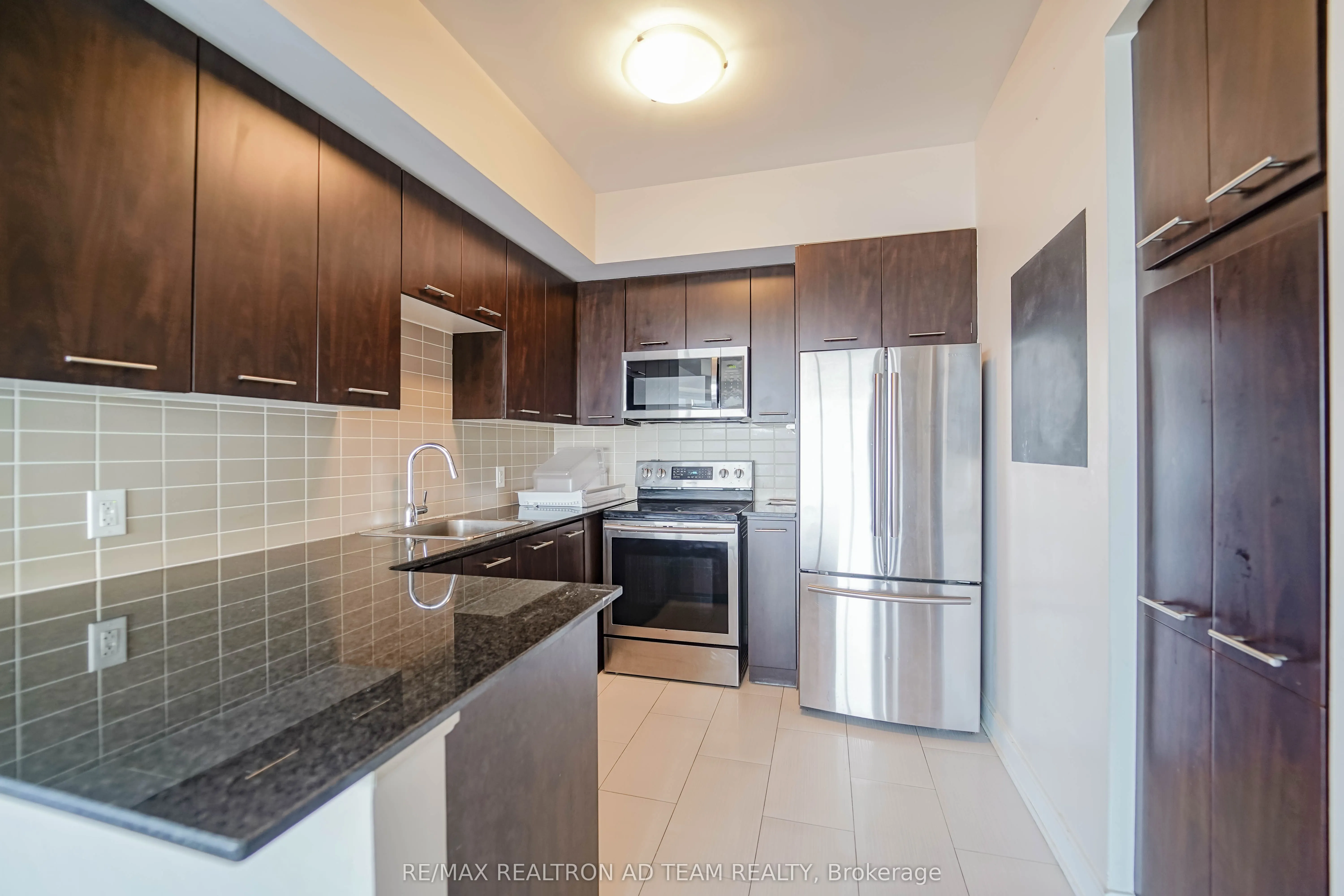 125 Village Green Square, #2204