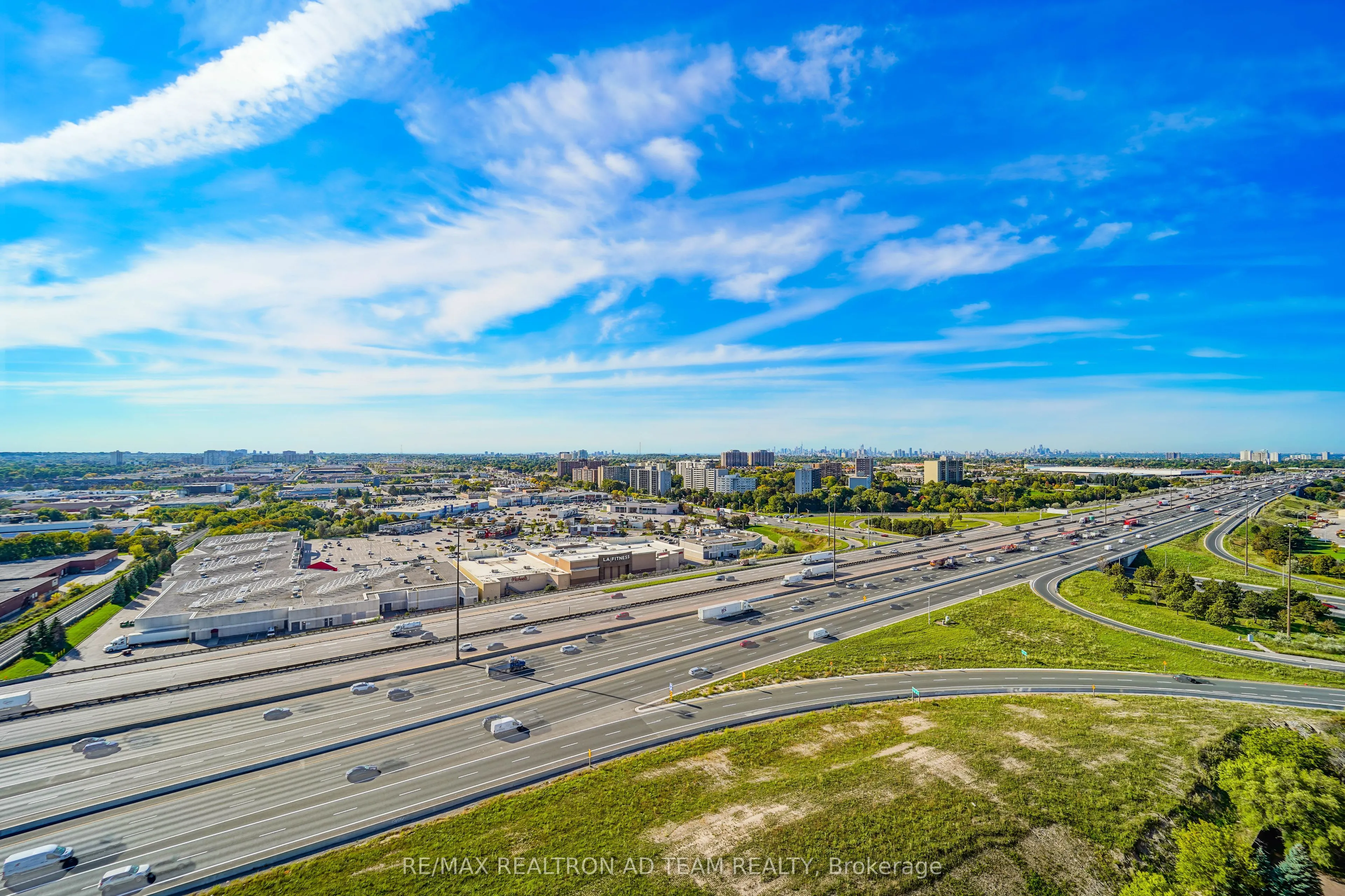 125 Village Green Square, #2204