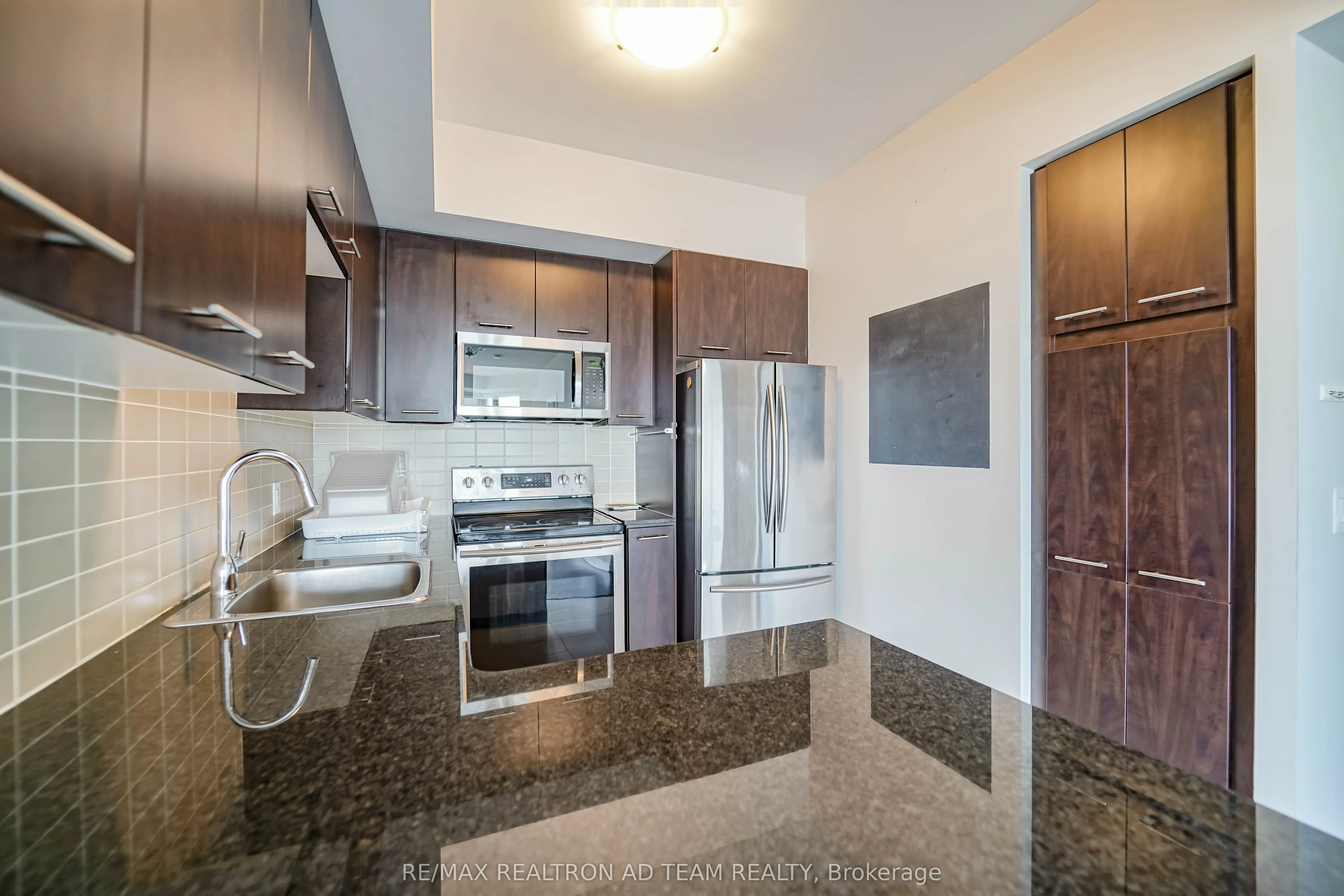 125 Village Green Square, #2204