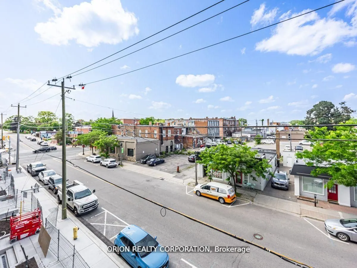 201 Brock Street S