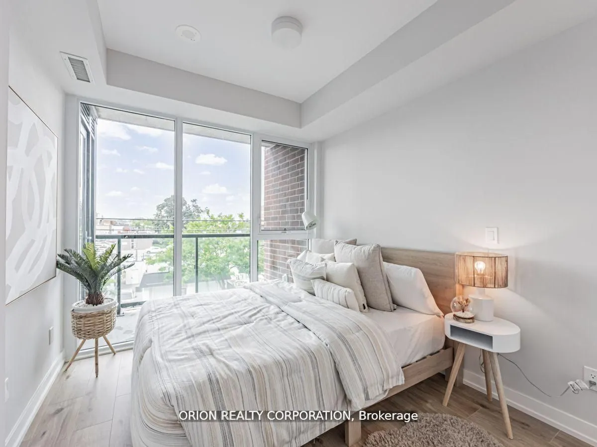 201 Brock Street S