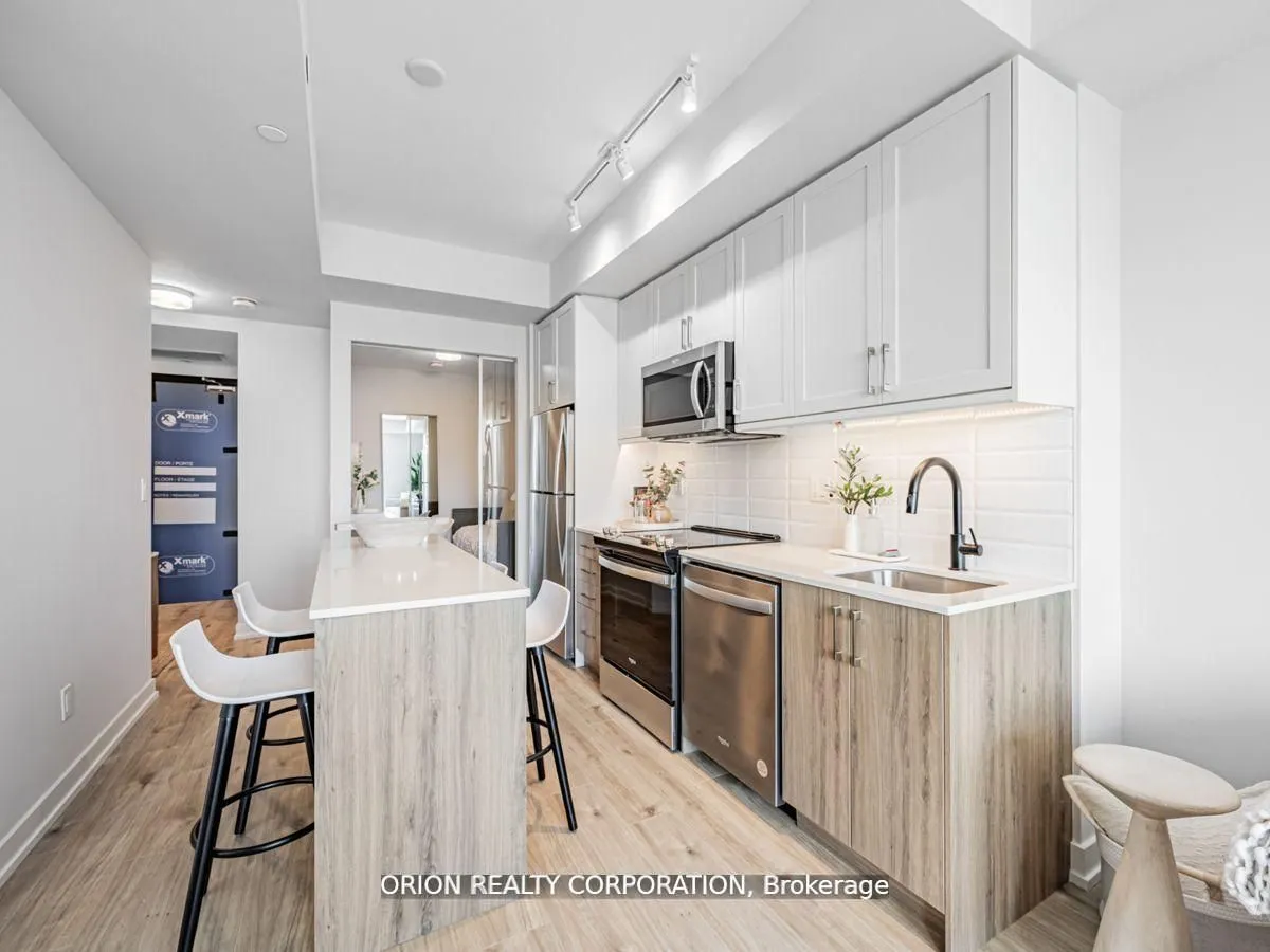 201 Brock Street S