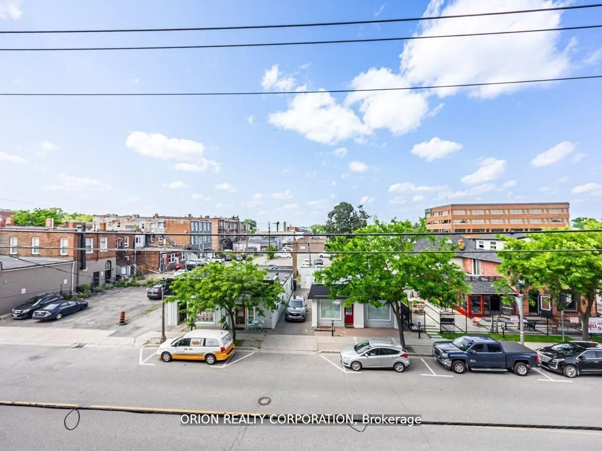 201 Brock Street S