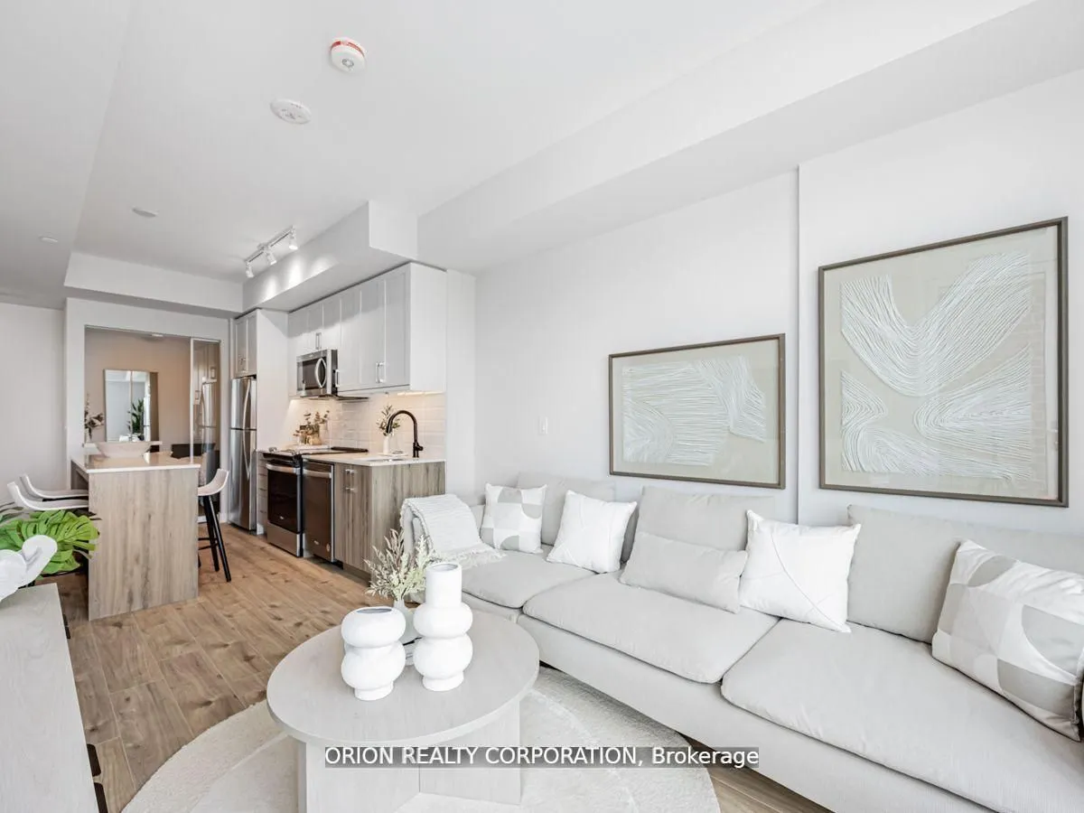 201 Brock Street S