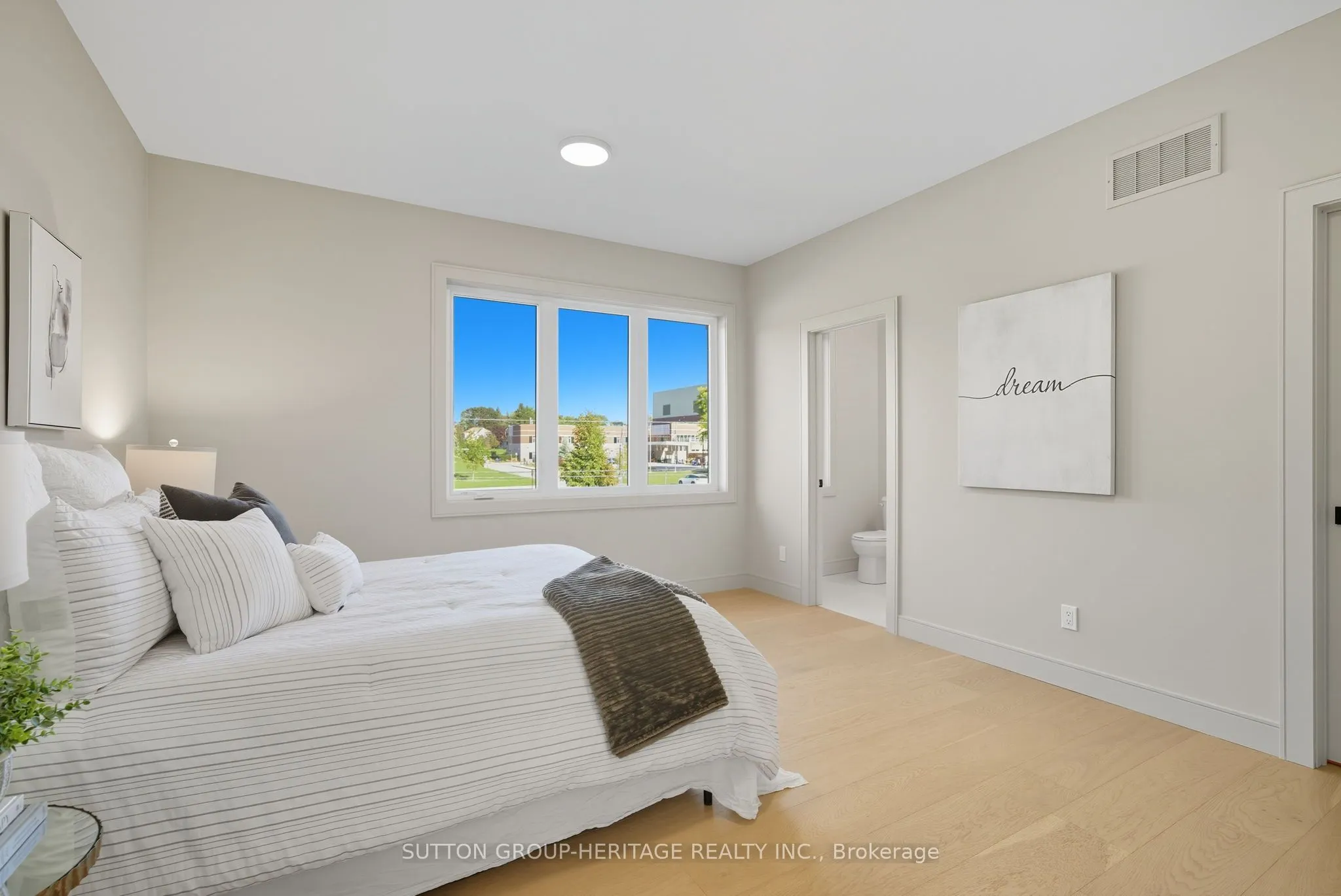 120B Cochrane Street