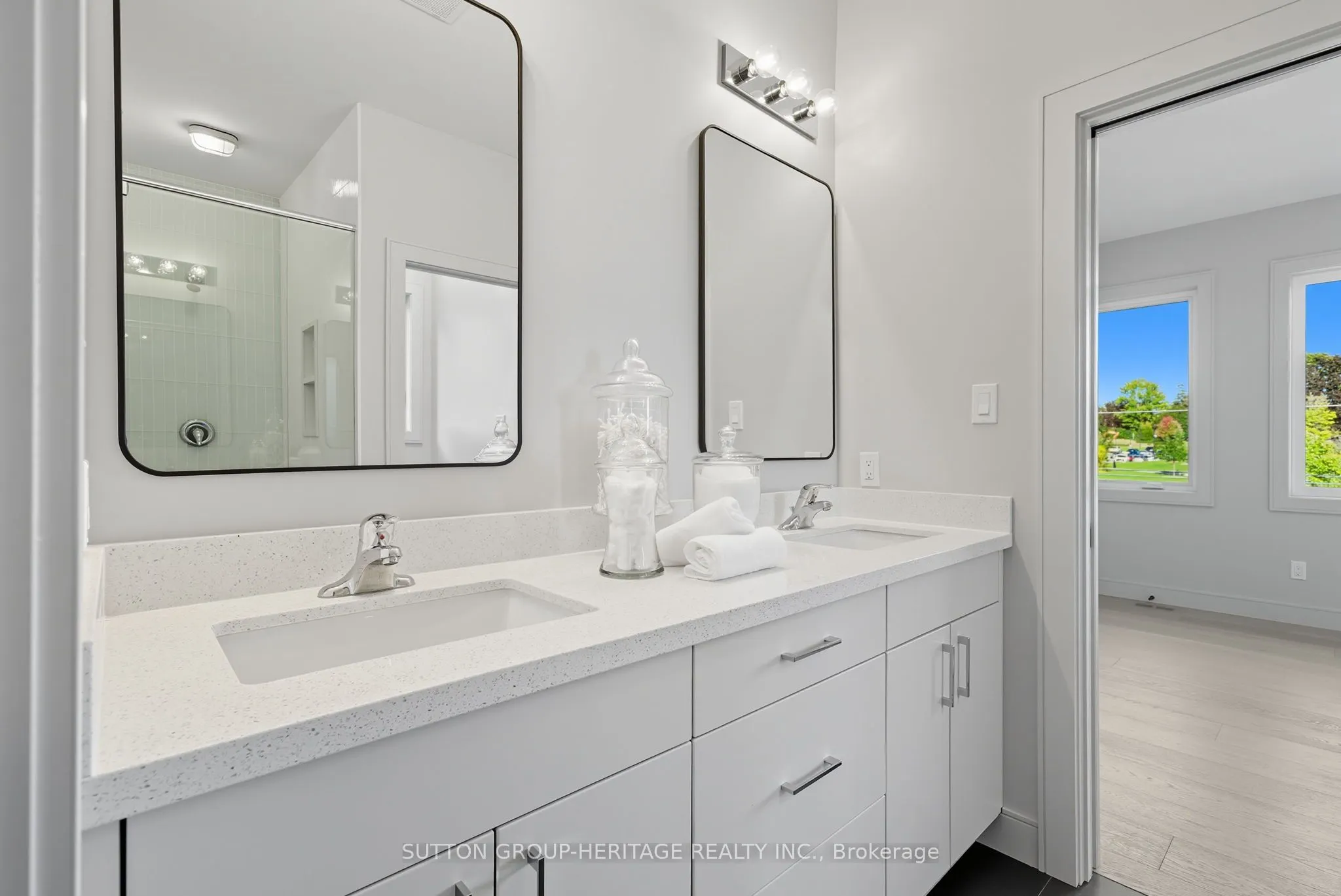120B Cochrane Street