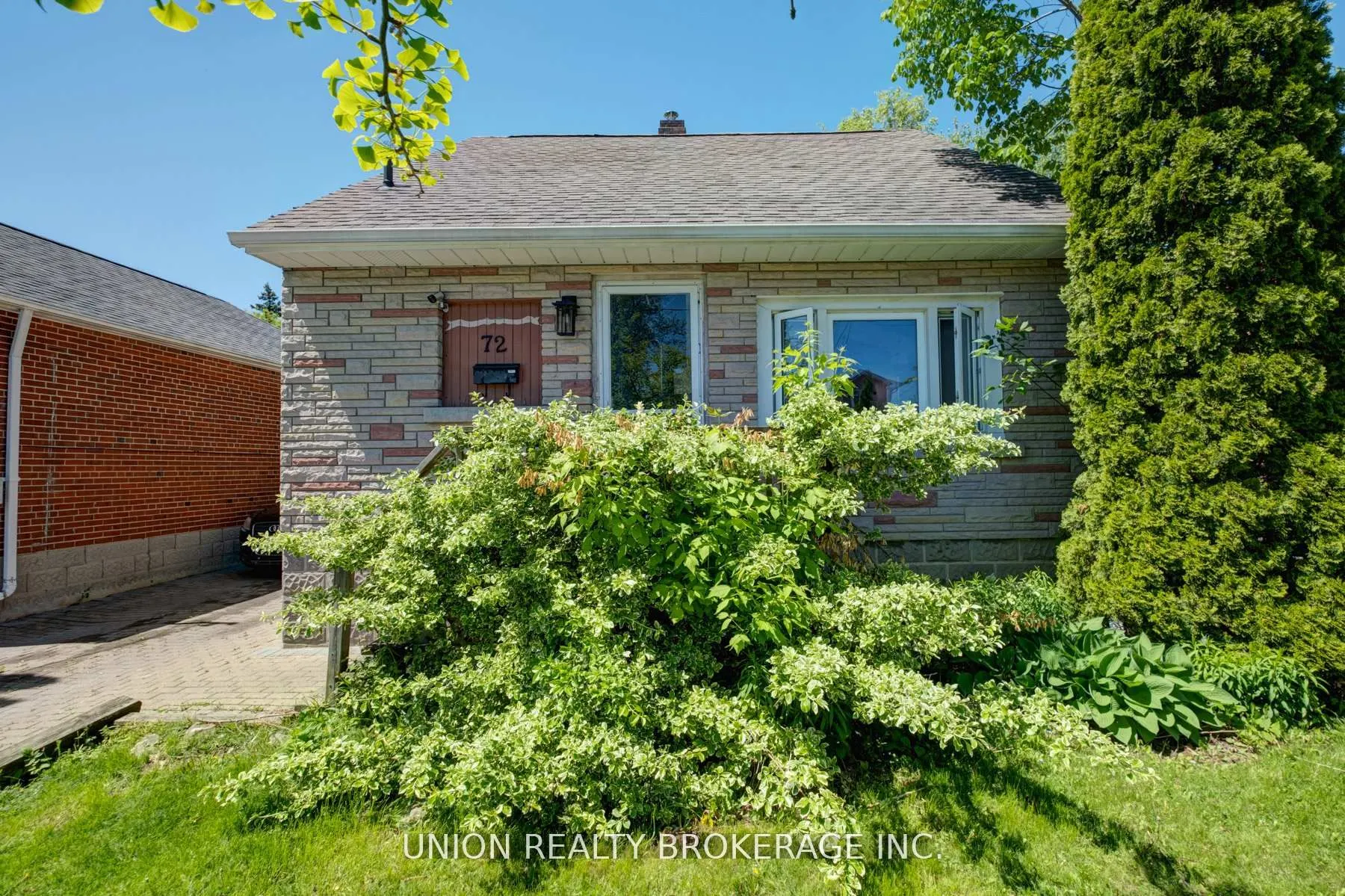 72 Sandown Avenue