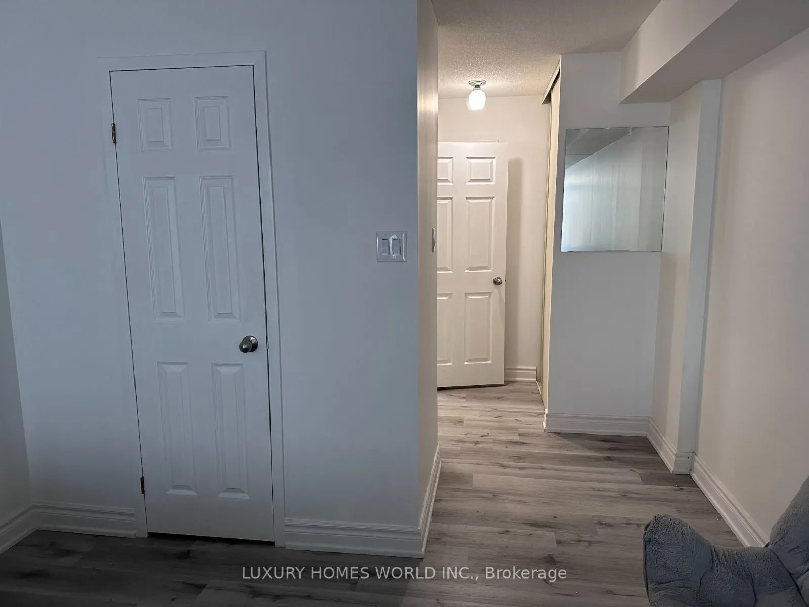 88 Alton Towers Circle E, #1404