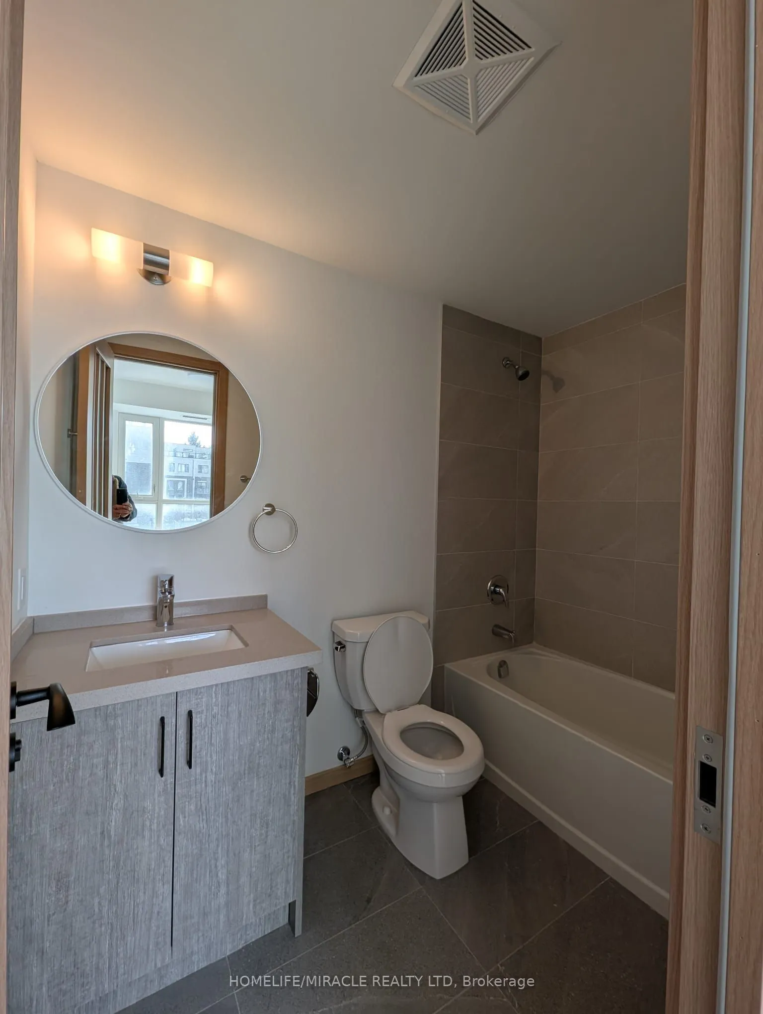 3445 Sheppard Avenue E, #B-202
