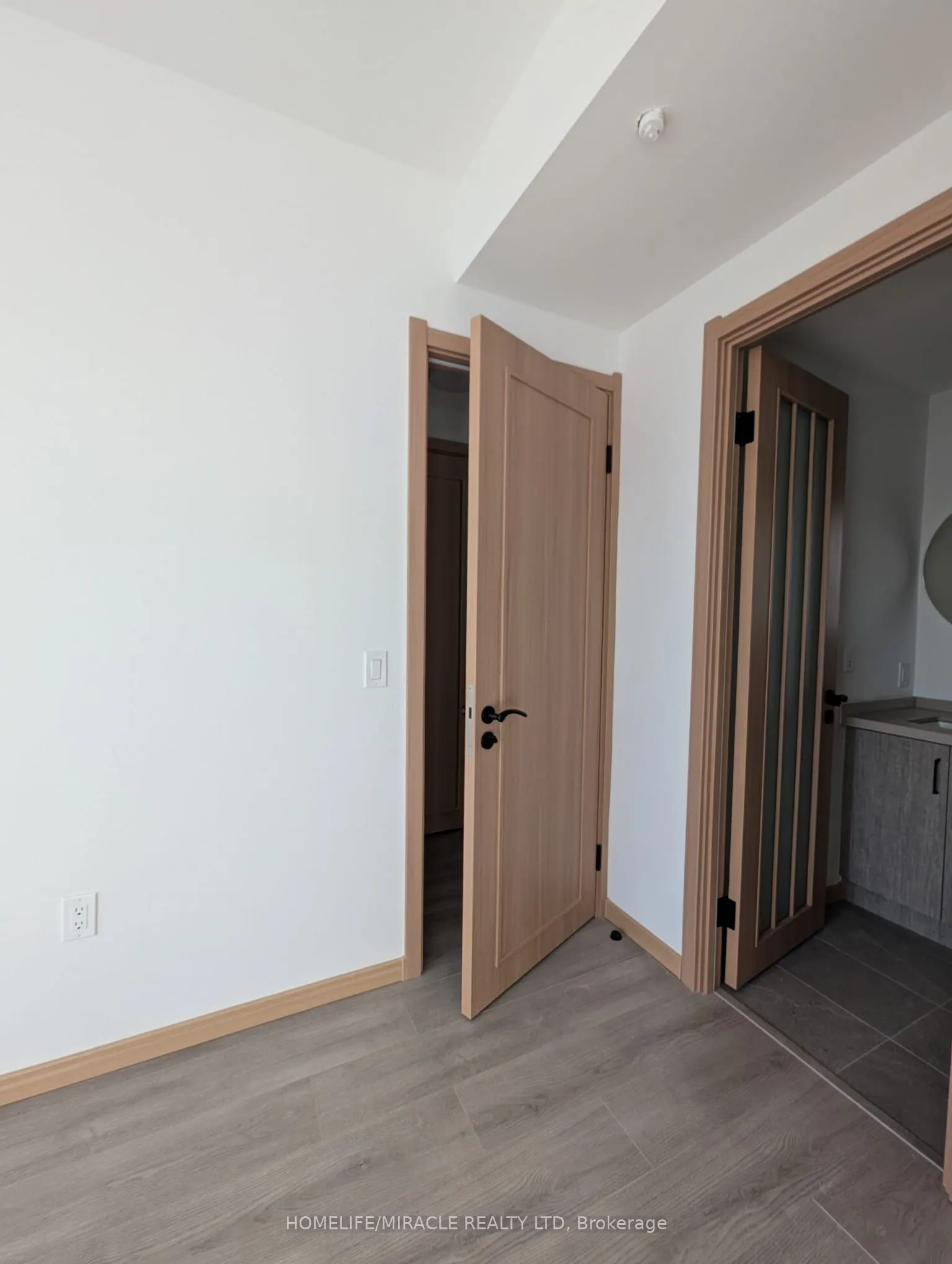 3445 Sheppard Avenue E, #B-202