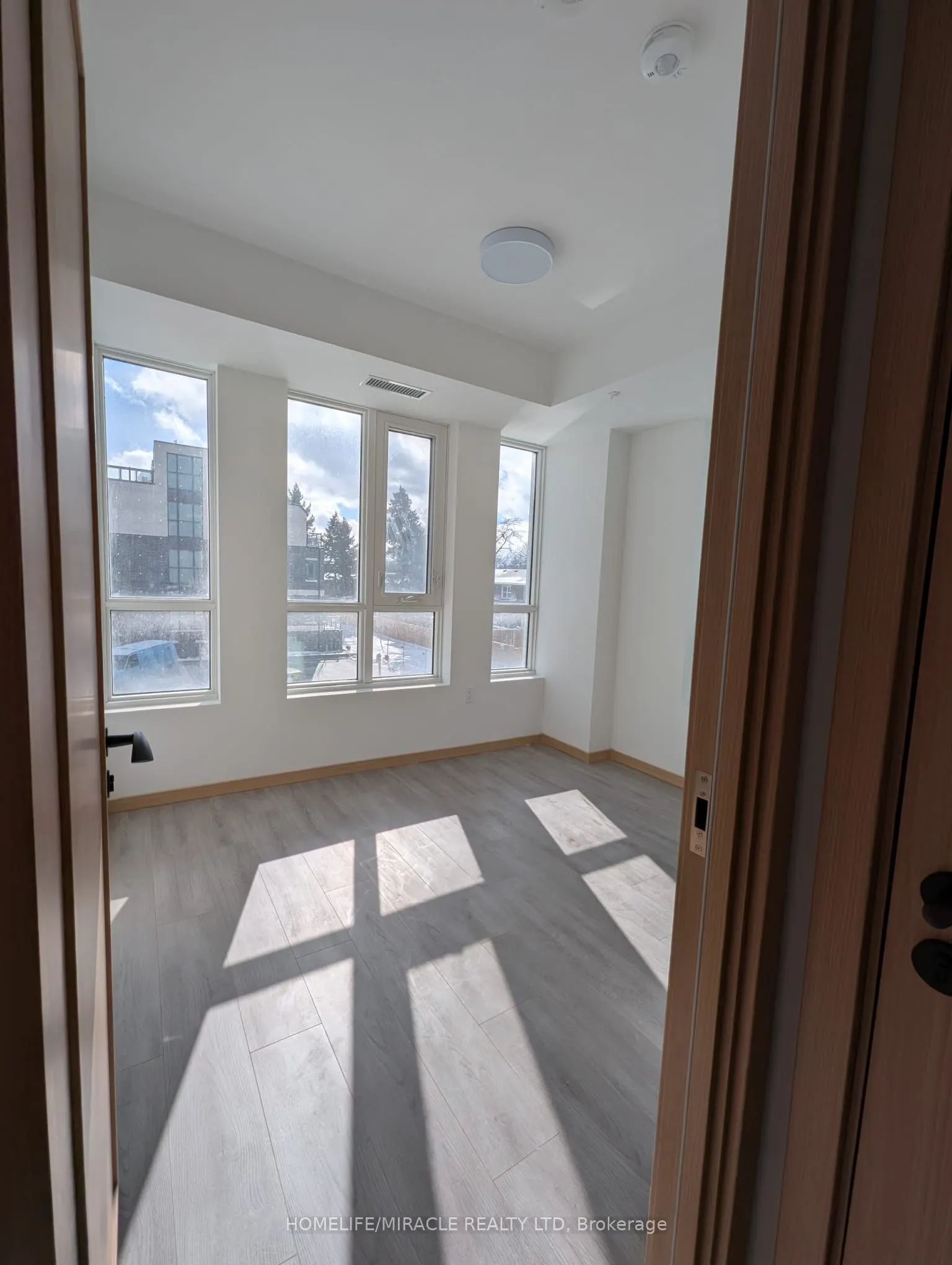 3445 Sheppard Avenue E, #B-202