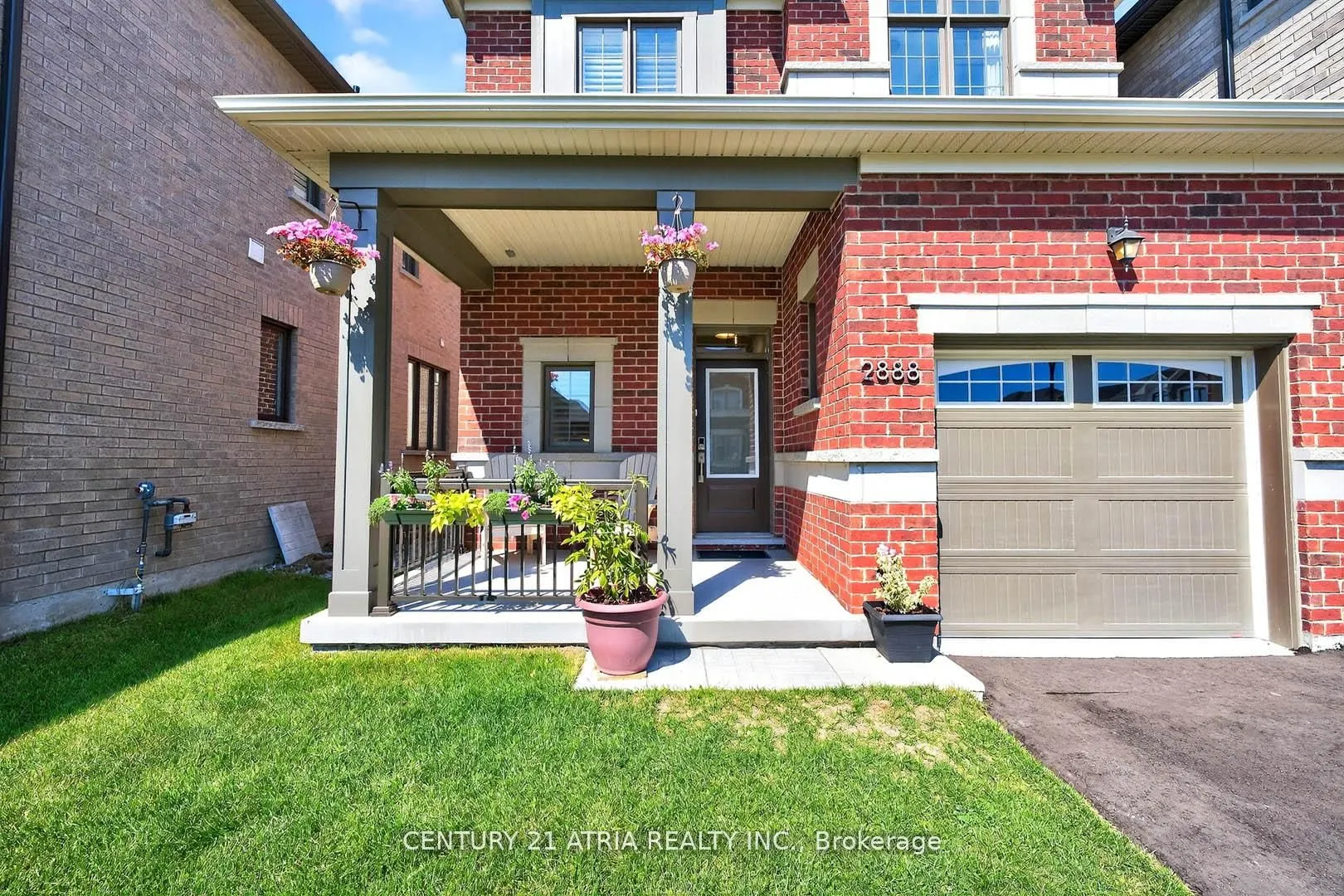 2888 Foxden Square