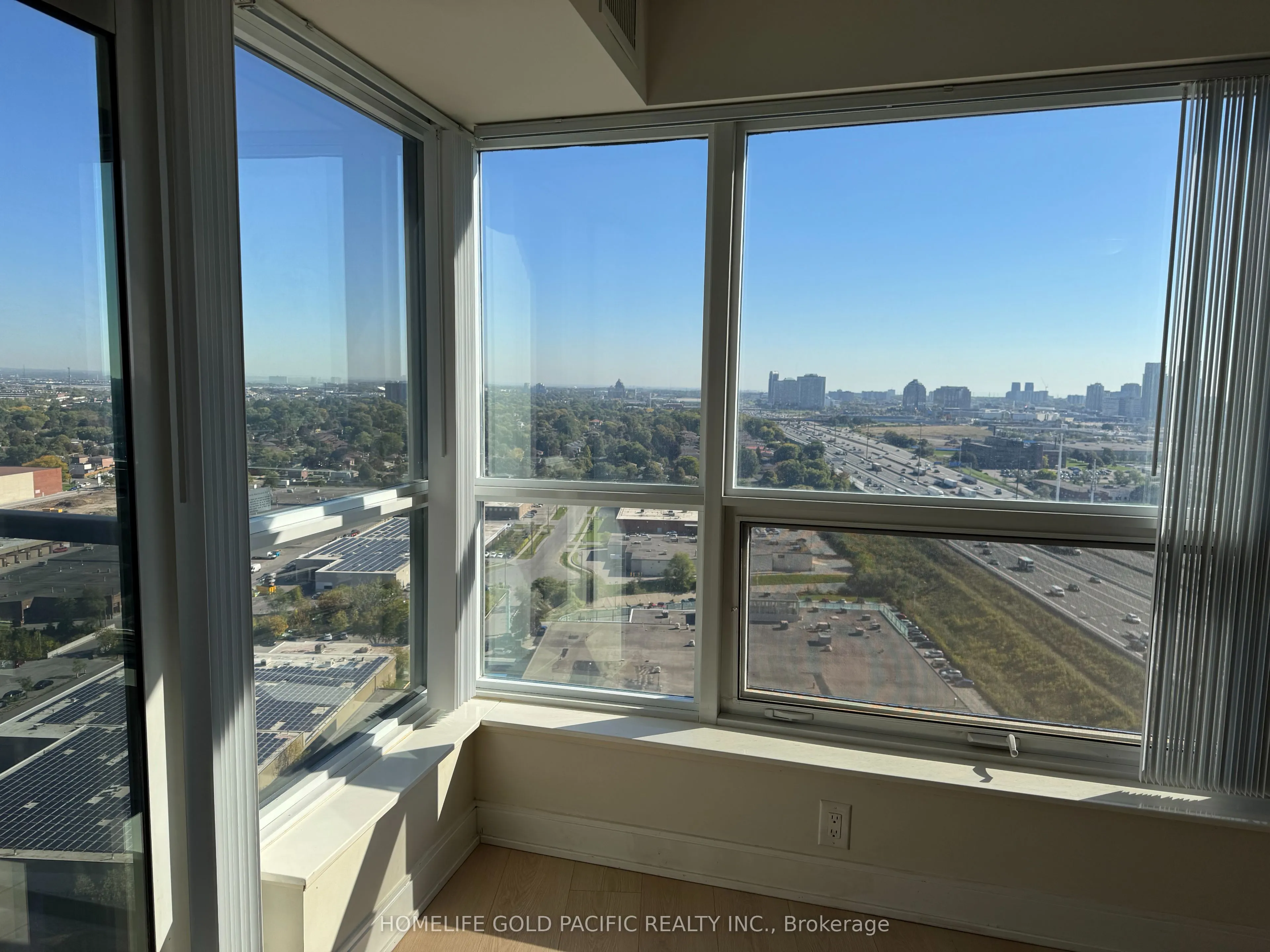 125 Village Green Square, #2302