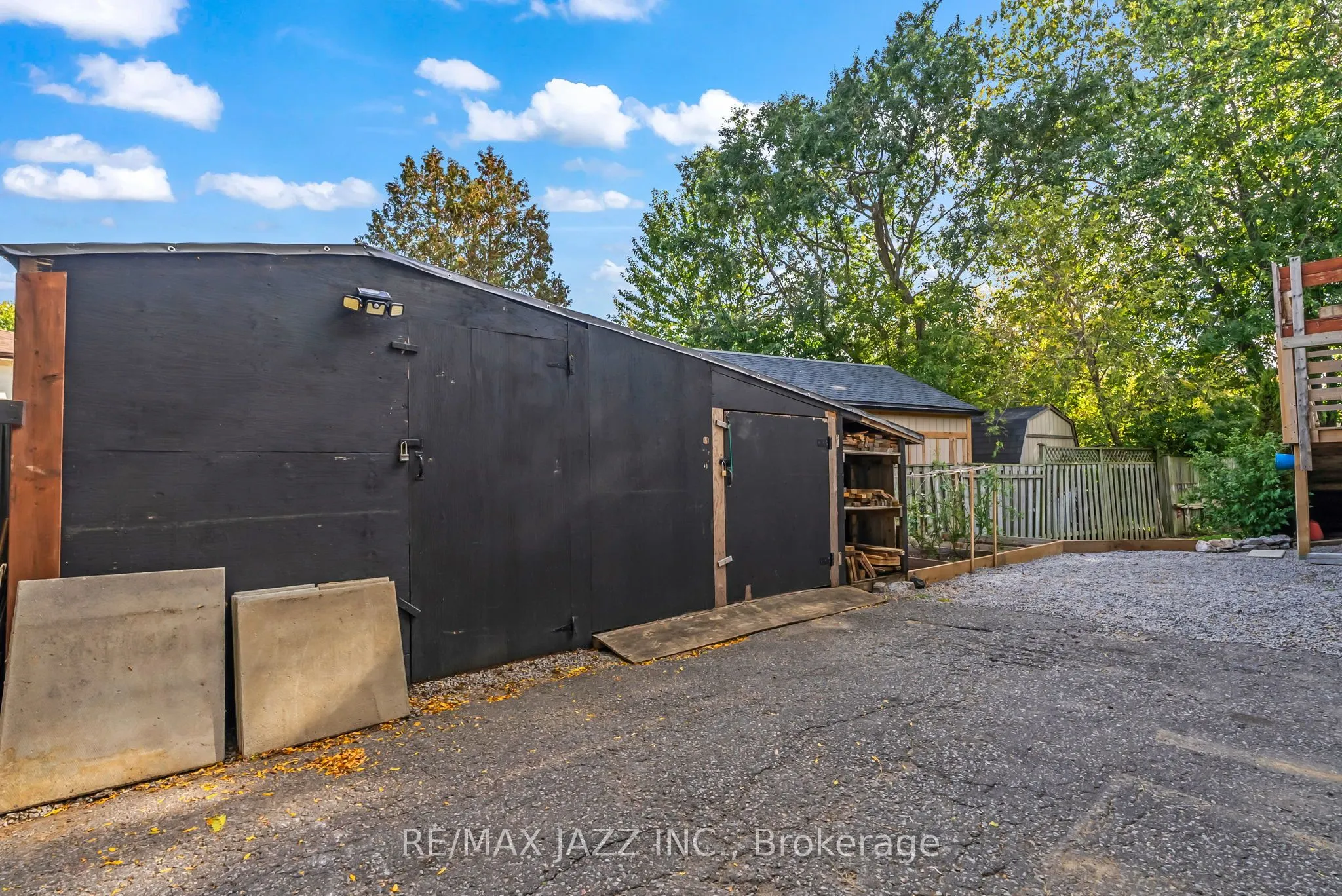 1326 Valley Drive