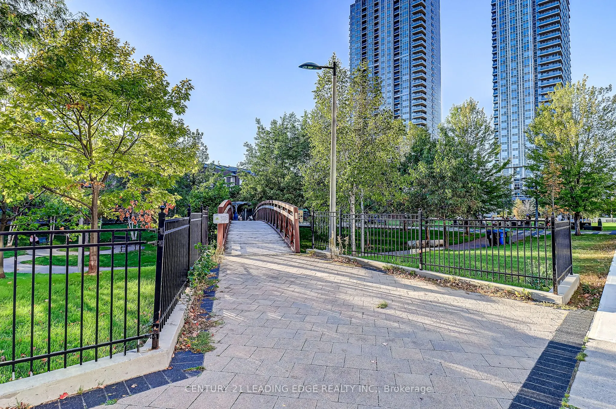 125 Village Green Square, #3311
