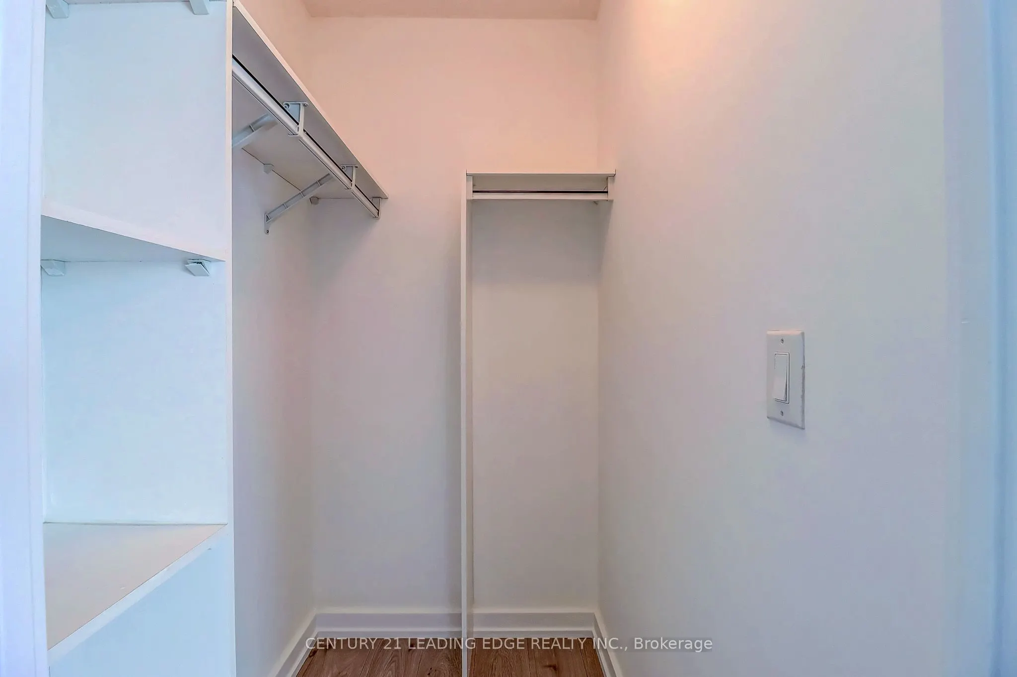 125 Village Green Square, #3311