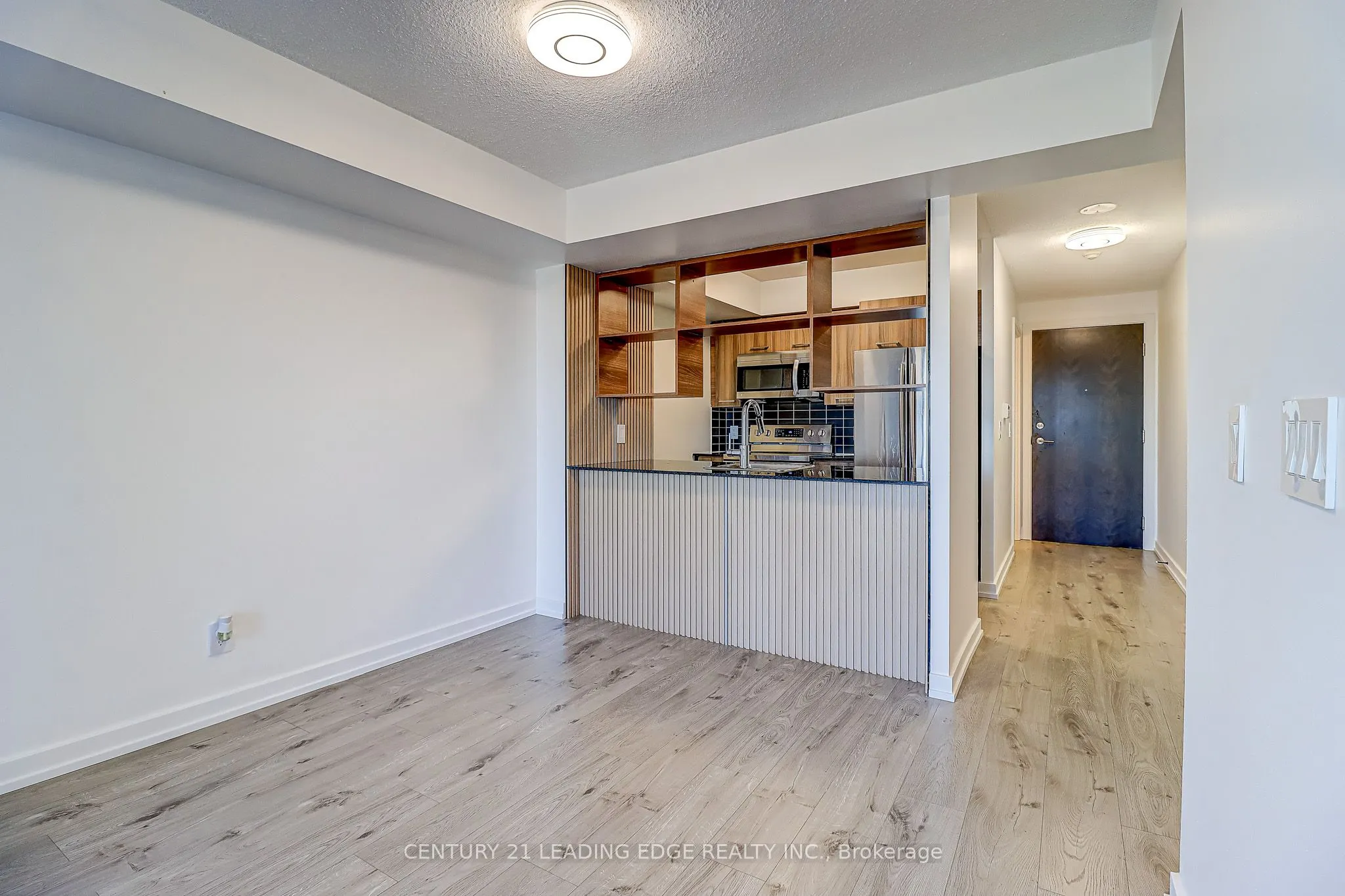 125 Village Green Square, #3311
