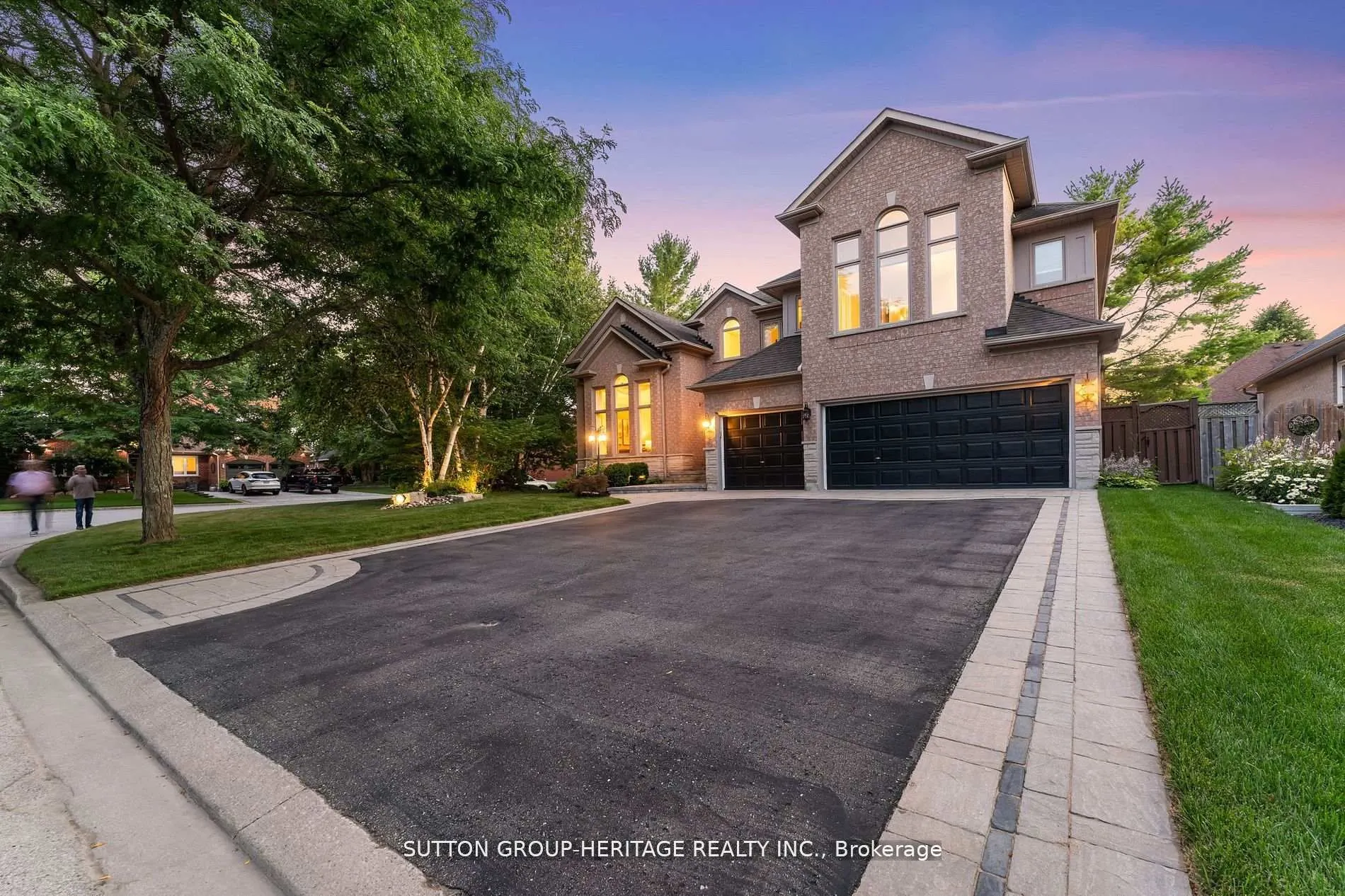 2300 Abbott Crescent