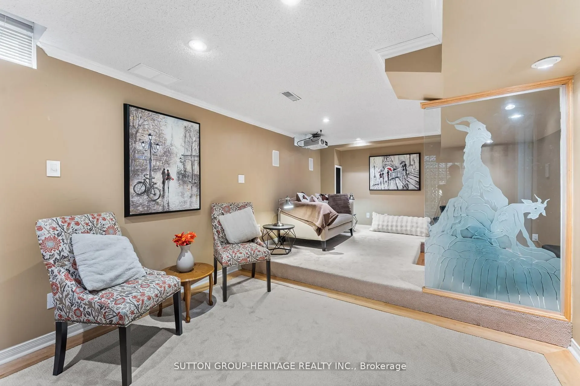 2300 Abbott Crescent