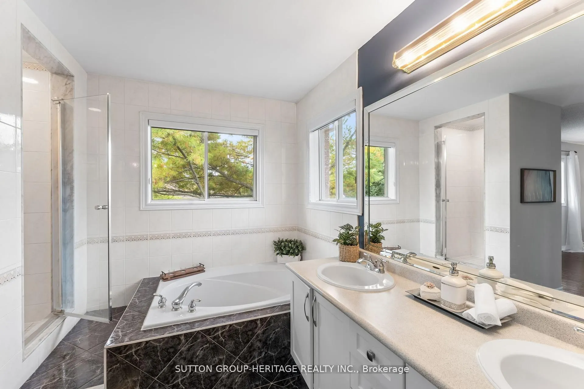 2300 Abbott Crescent