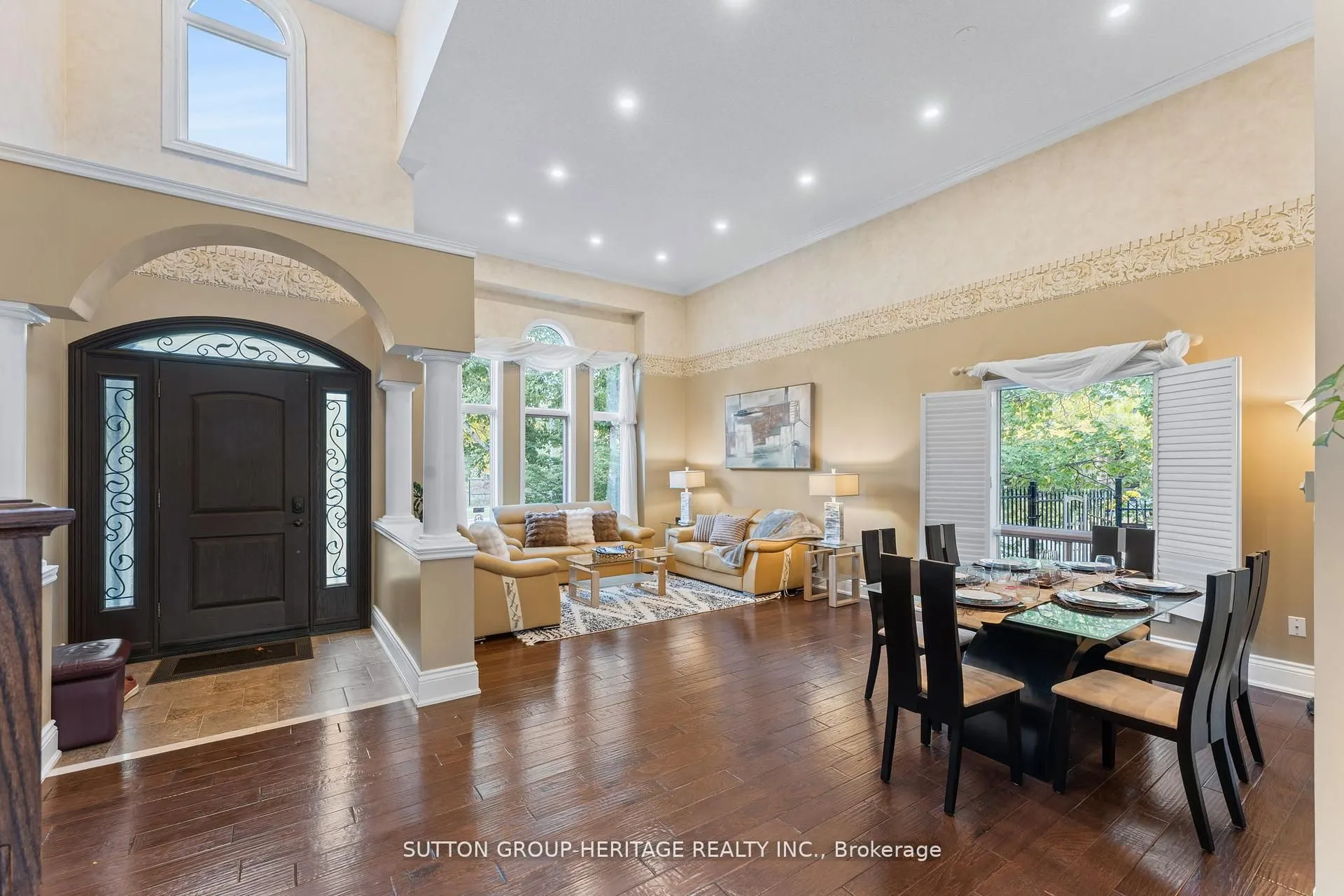 2300 Abbott Crescent