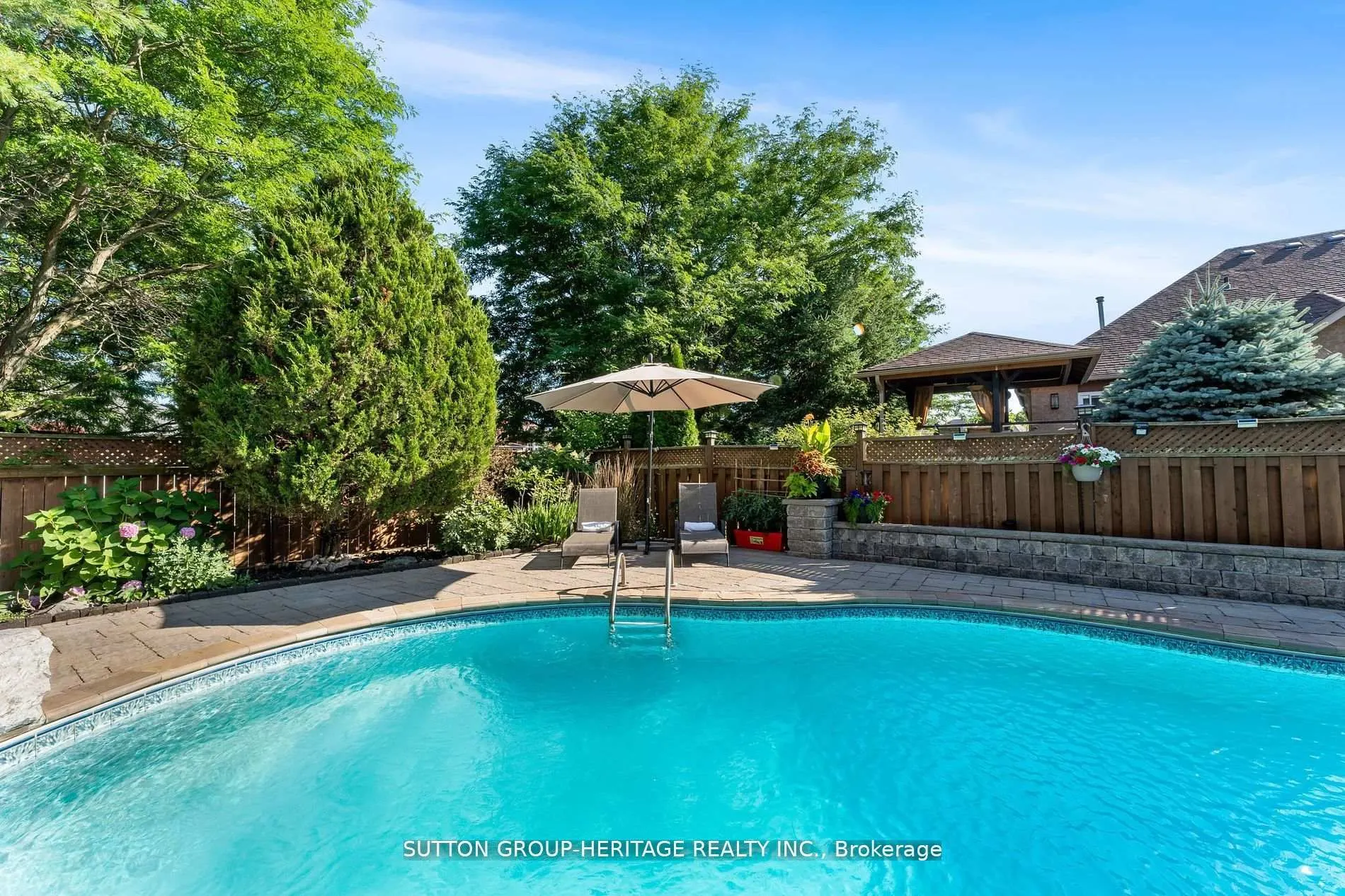 2300 Abbott Crescent