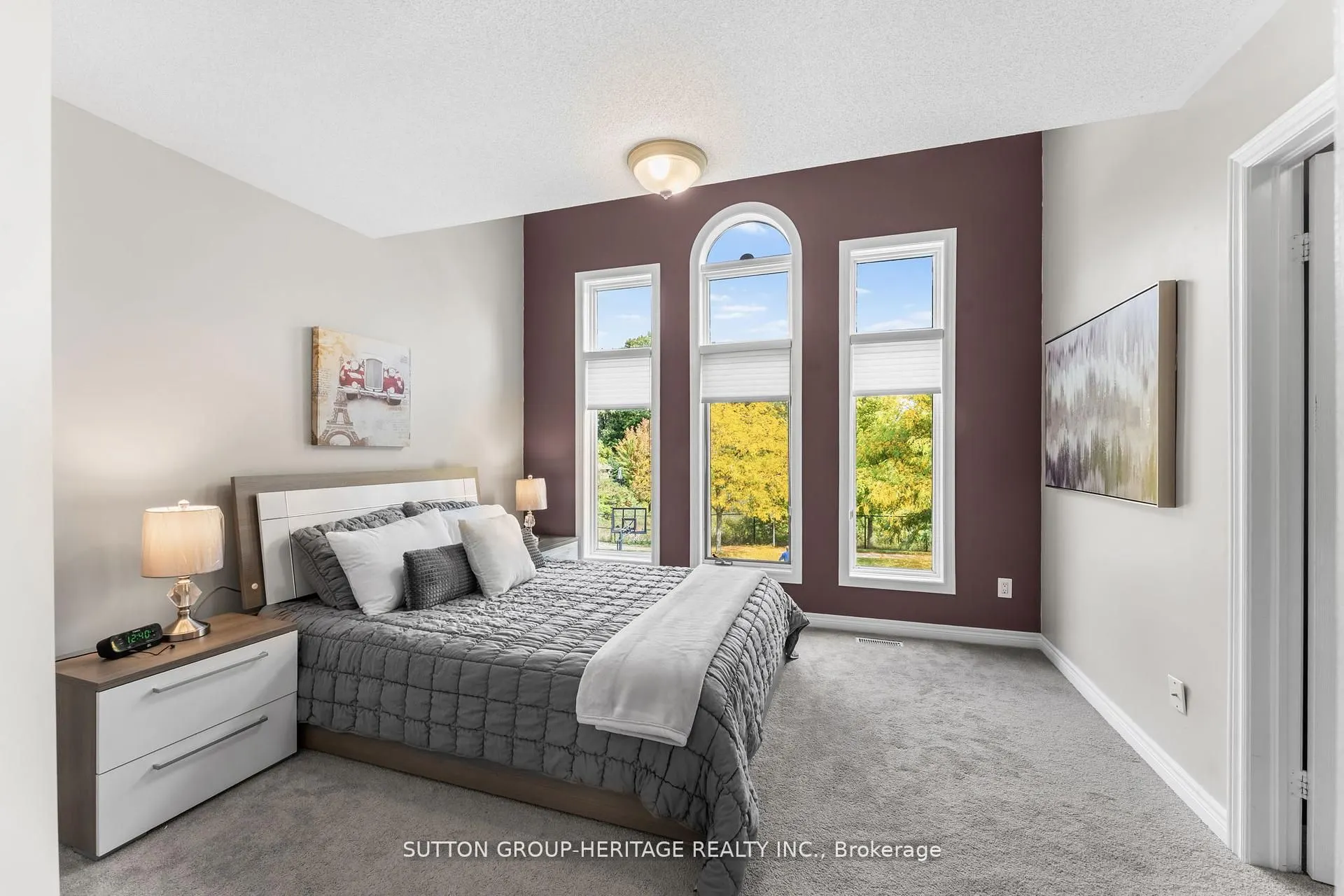 2300 Abbott Crescent