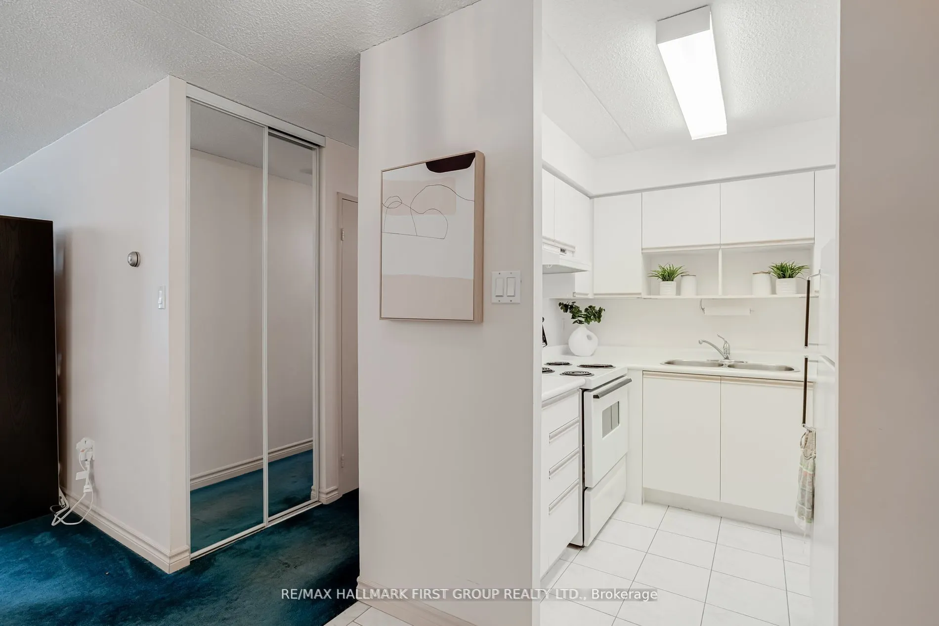 1525 Diefenbaker Court, #110