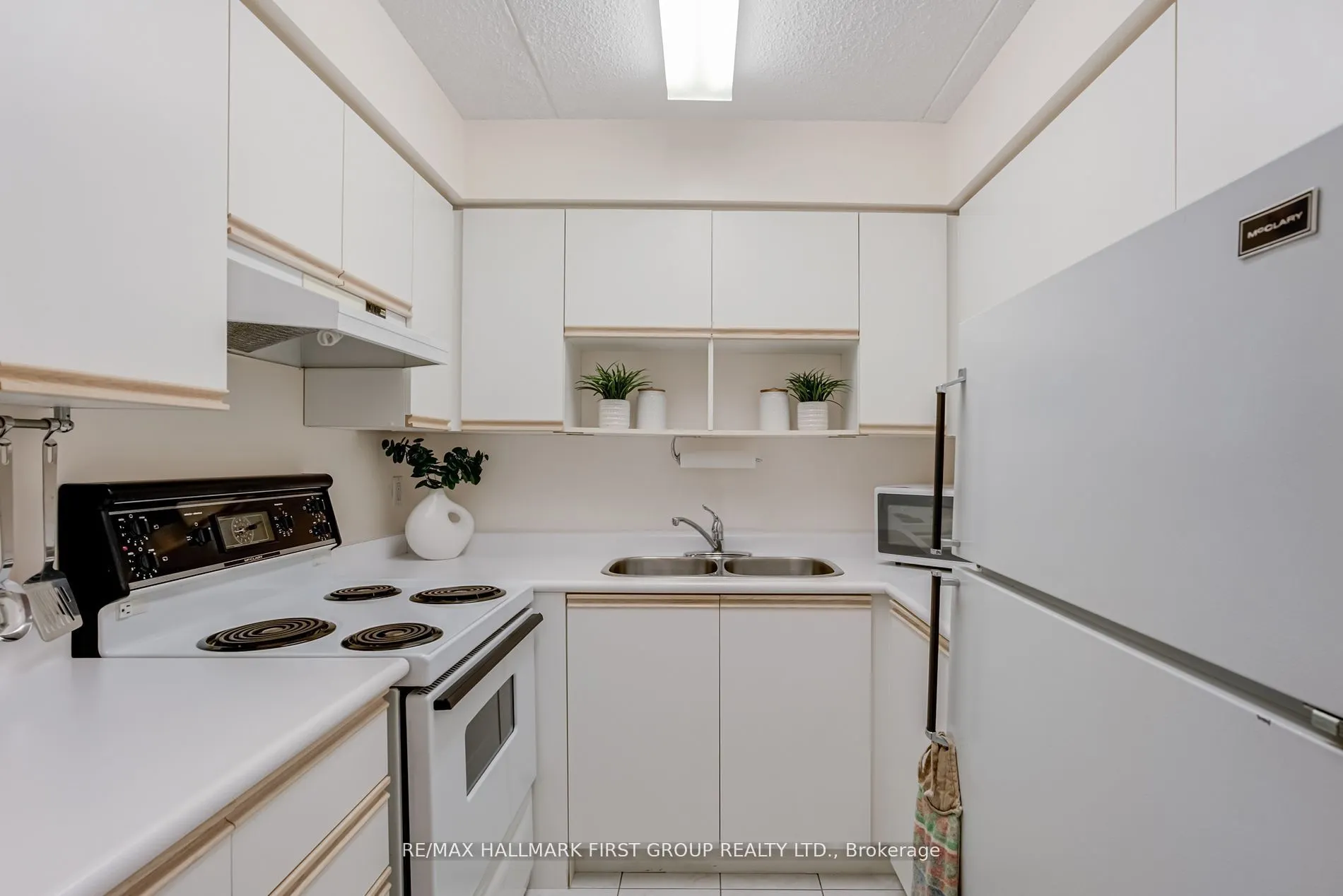 1525 Diefenbaker Court, #110