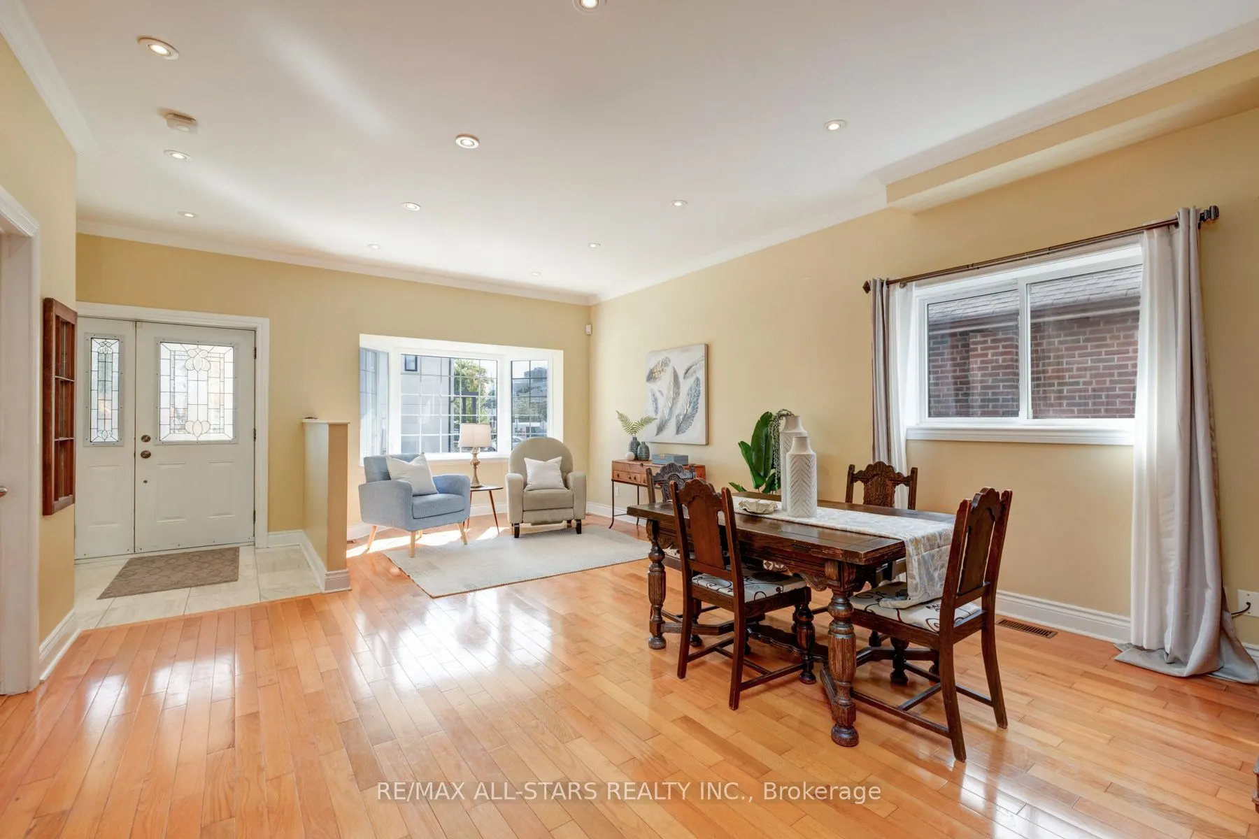 32 Barker Avenue
