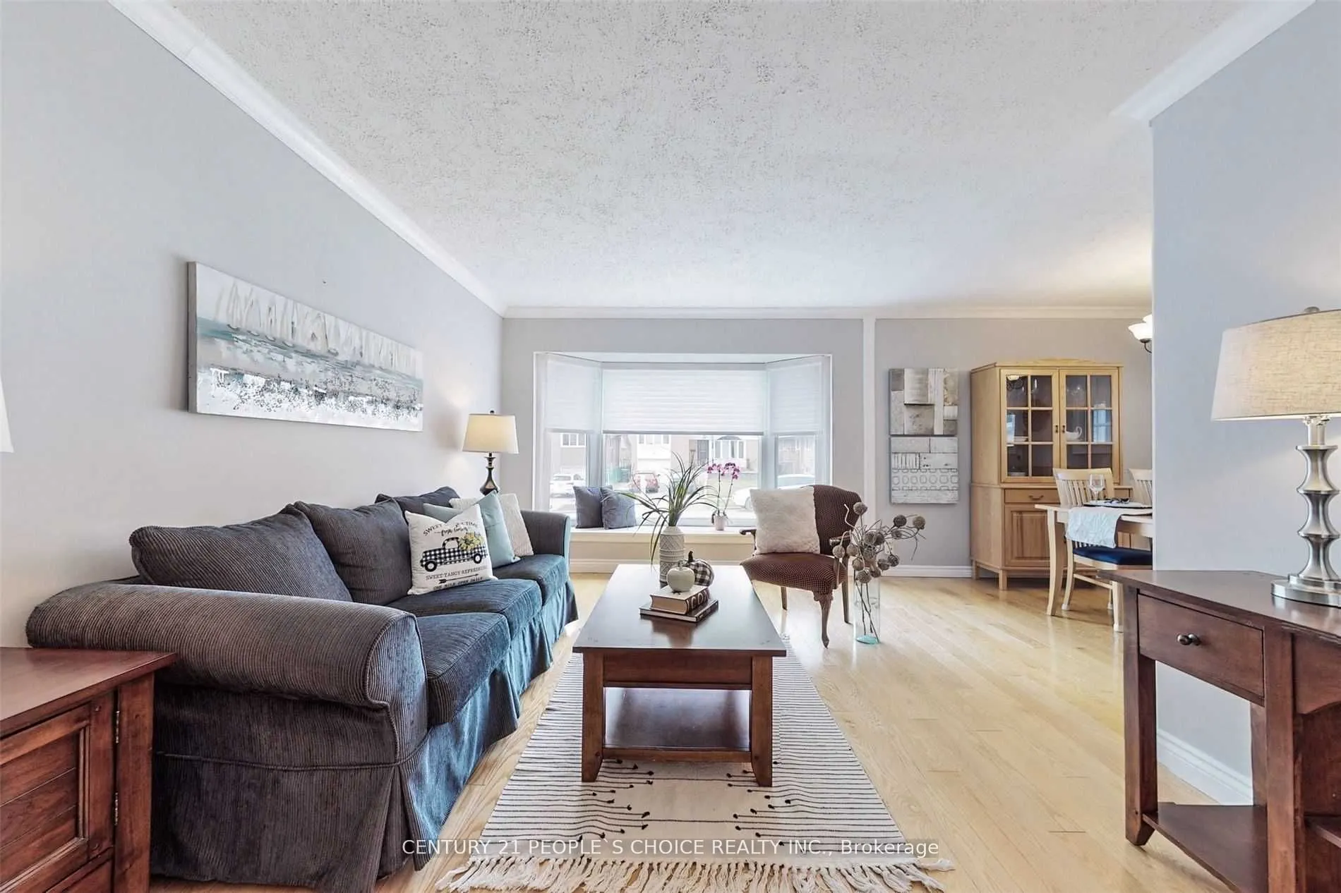 5 Mid Pines Road