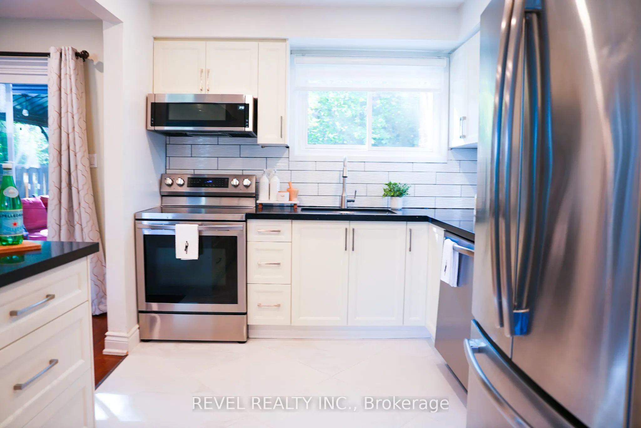 909 King Street W, #2