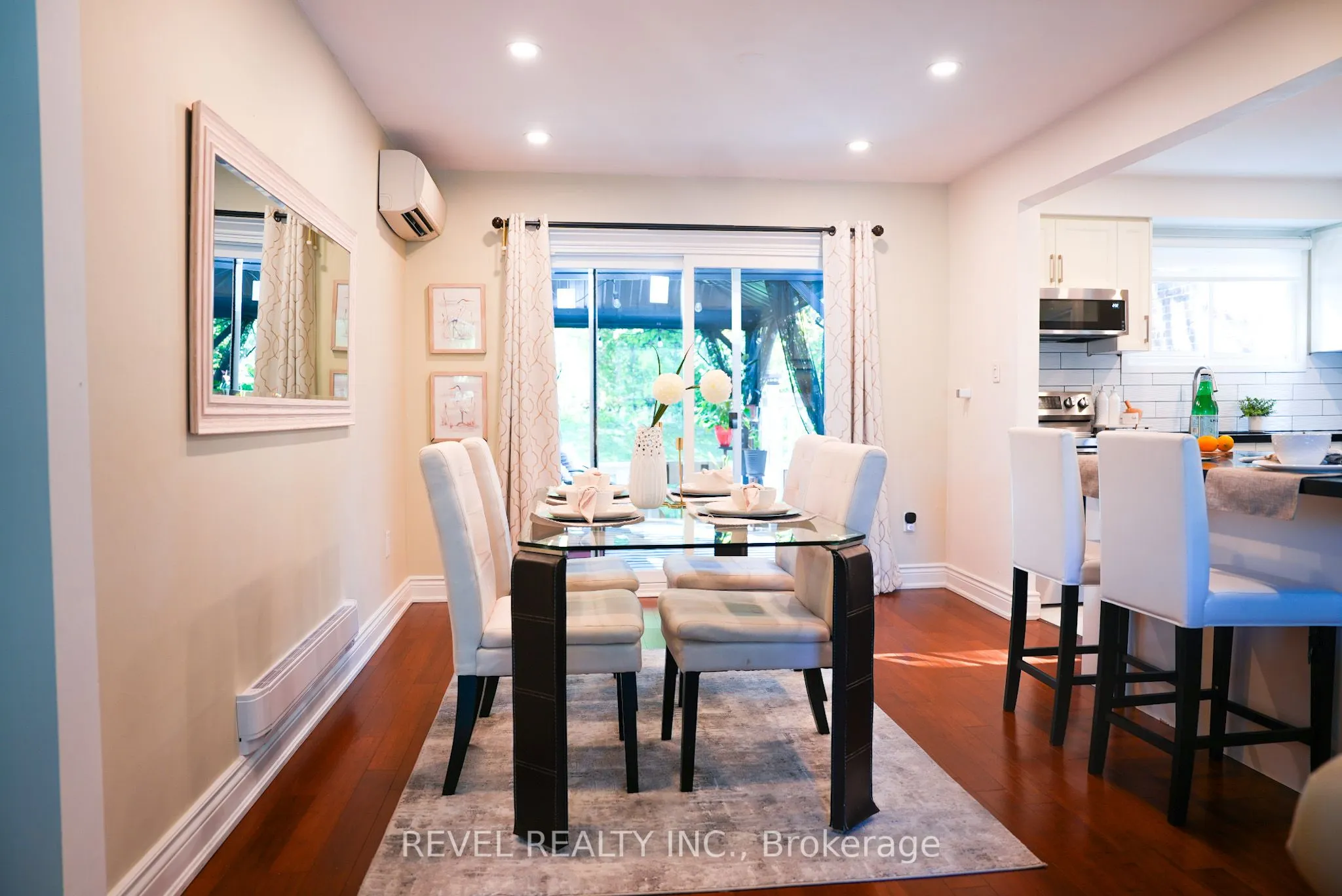 909 King Street W, #2
