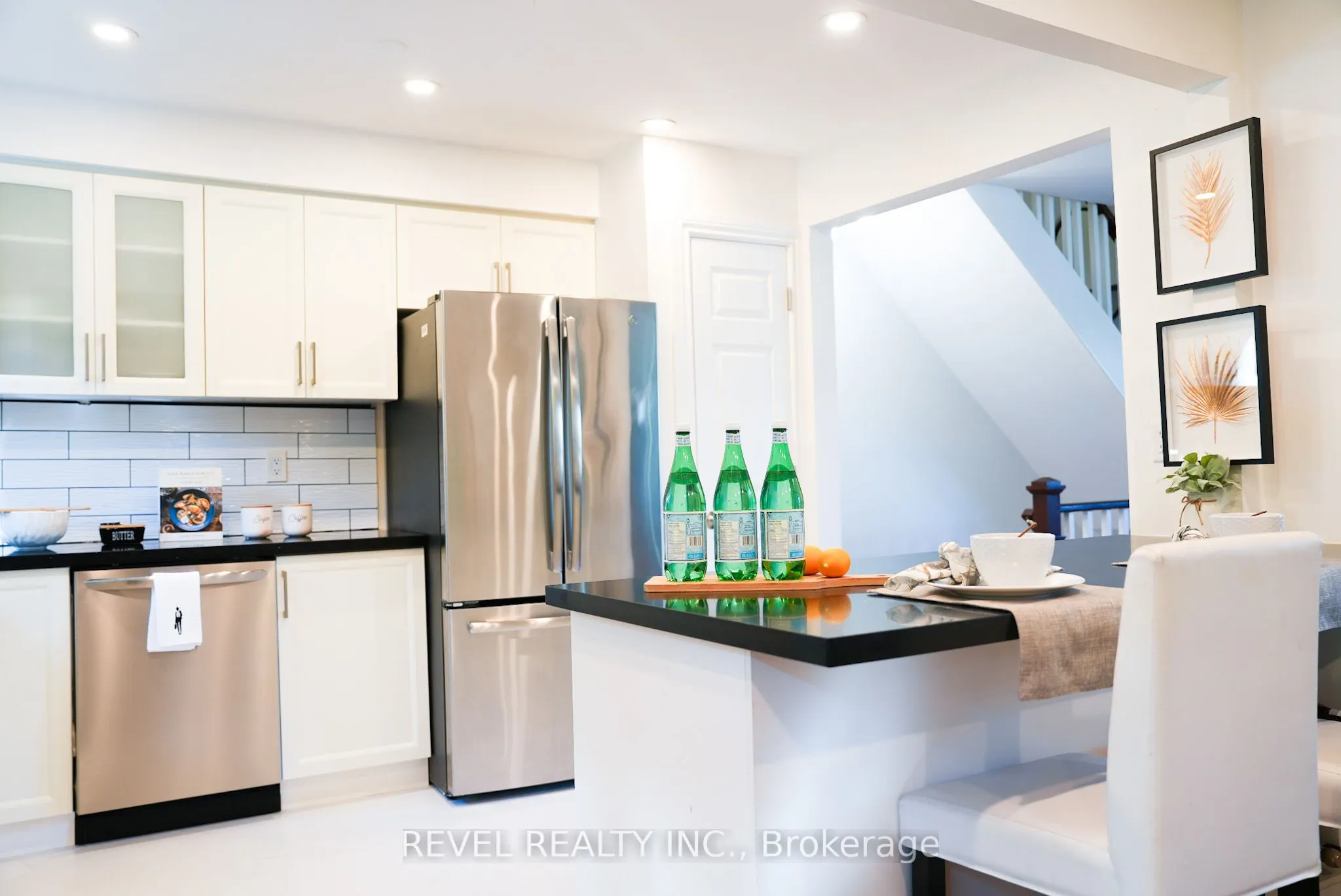 909 King Street W, #2