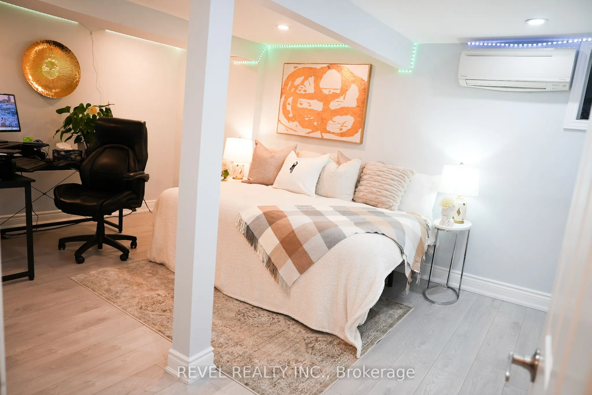 909 King Street W, #2