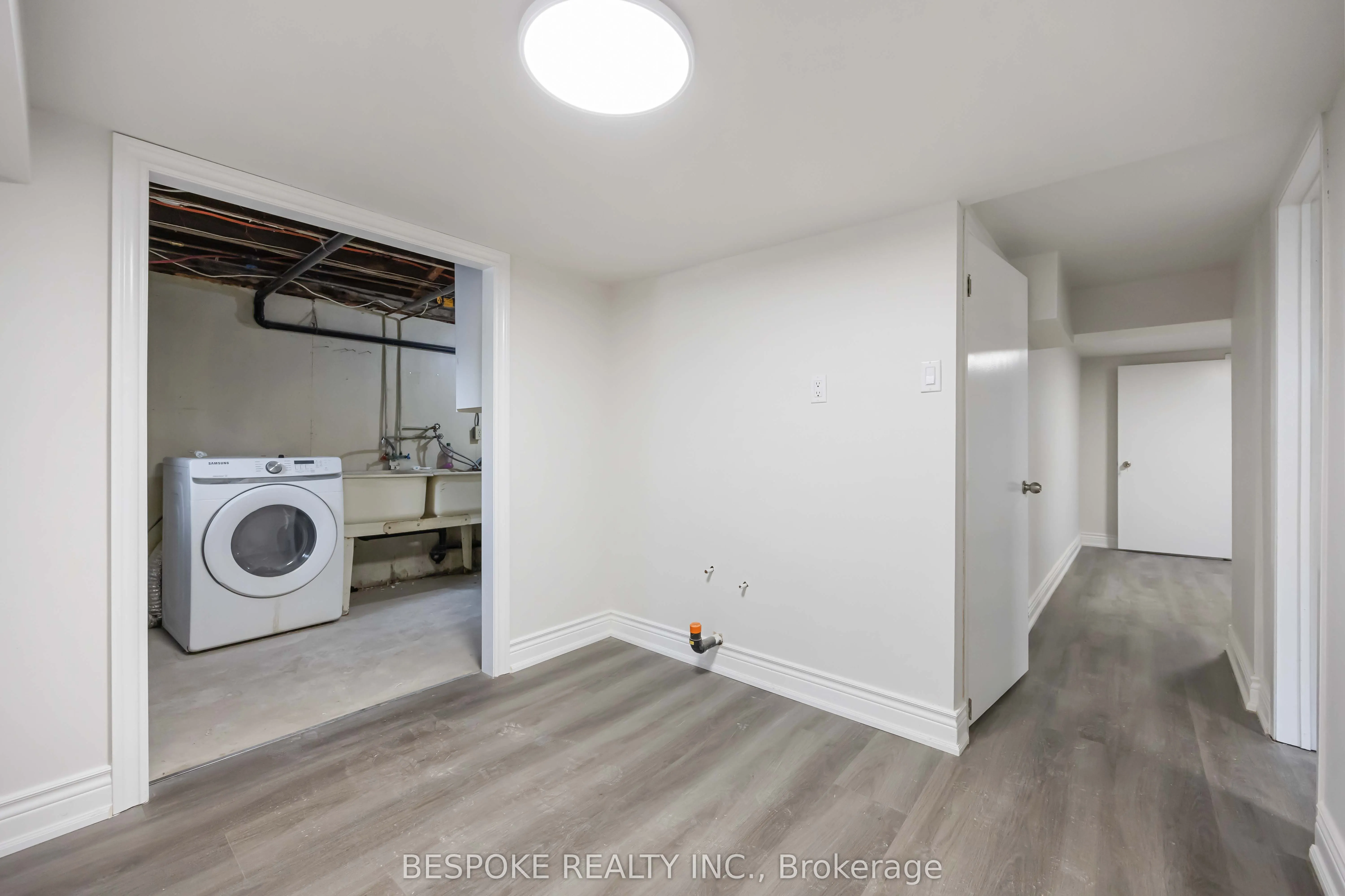 28 Grandview Street N
