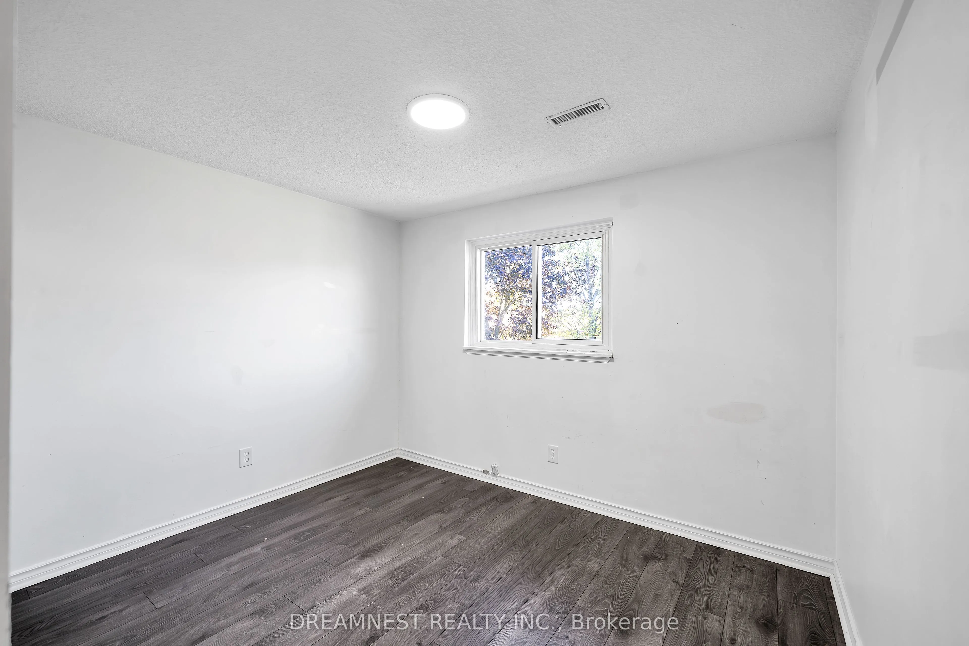 31 Parker Crescent, #17