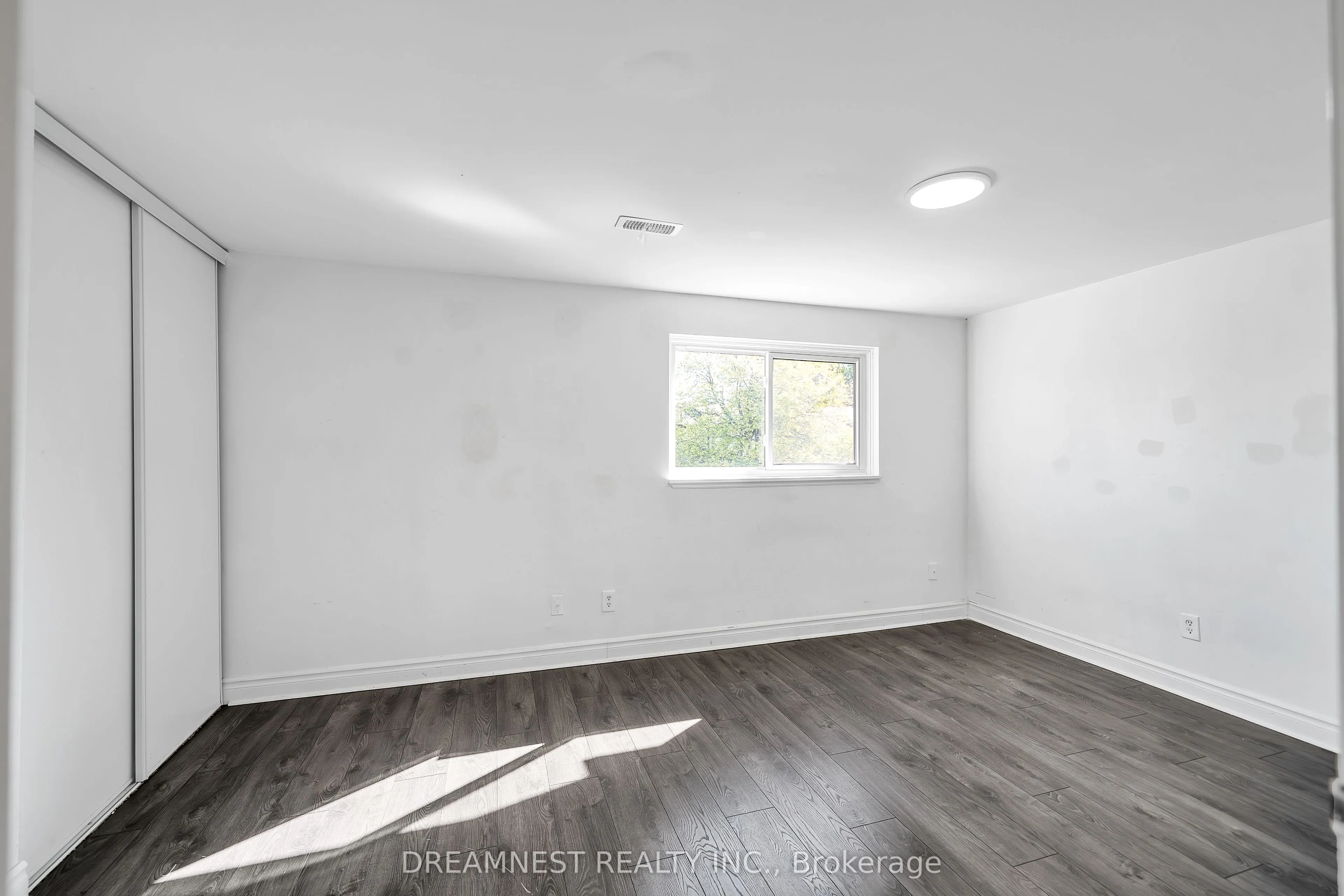 31 Parker Crescent, #17