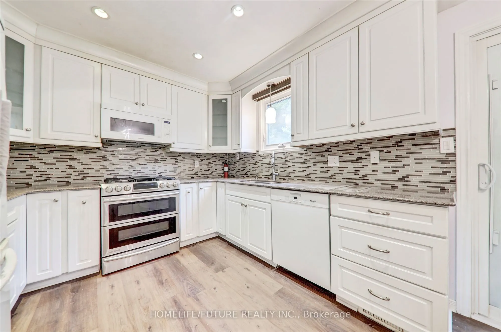 979 Copperfield Drive