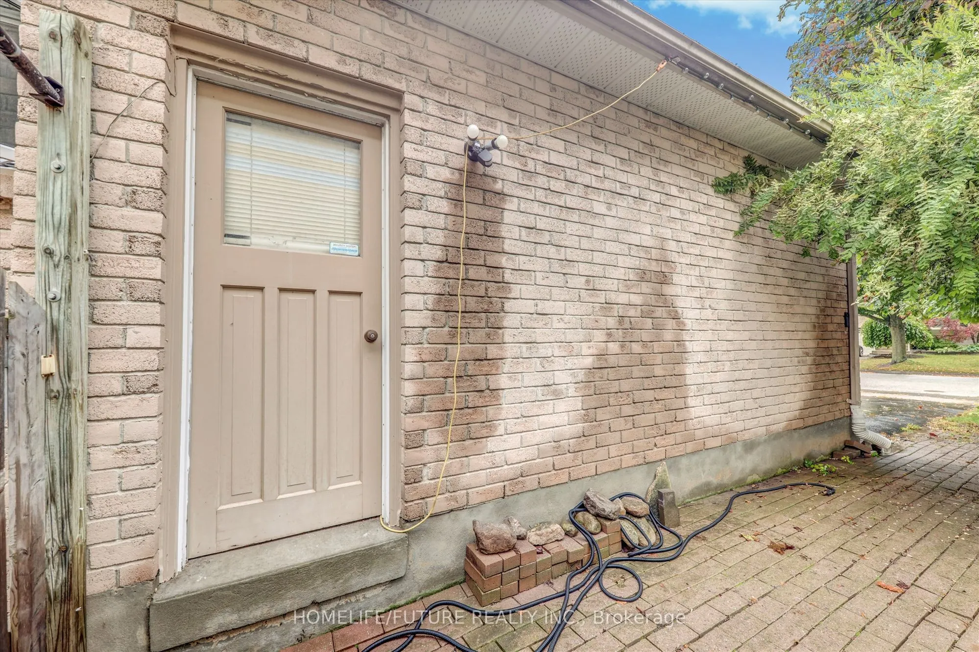 979 Copperfield Drive