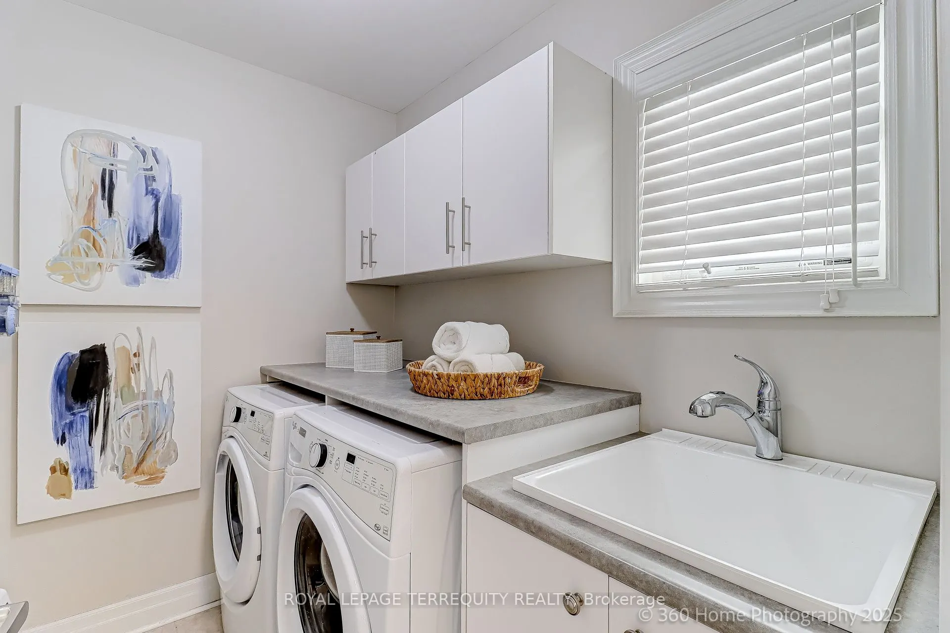 18 Northglen Boulevard