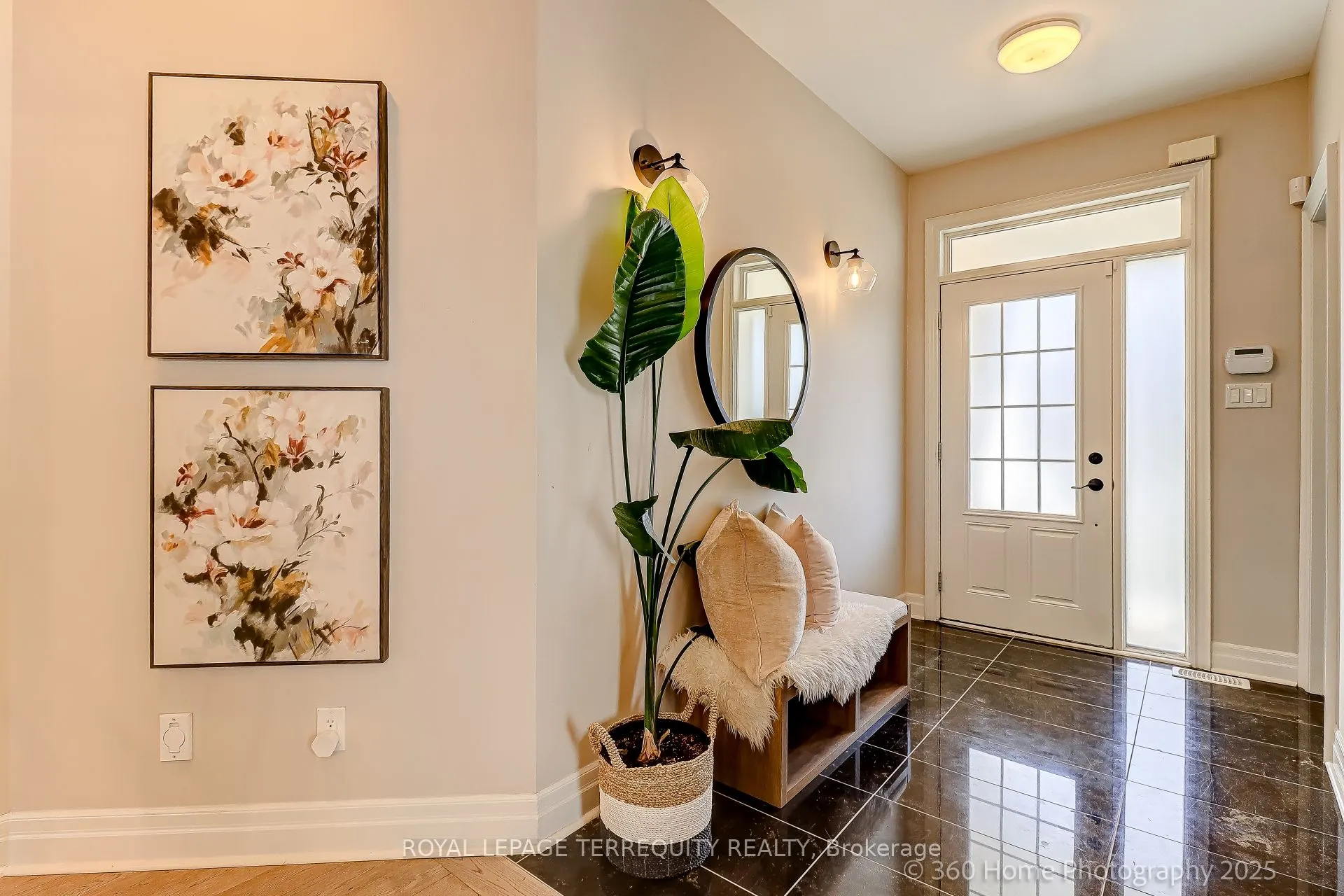 18 Northglen Boulevard