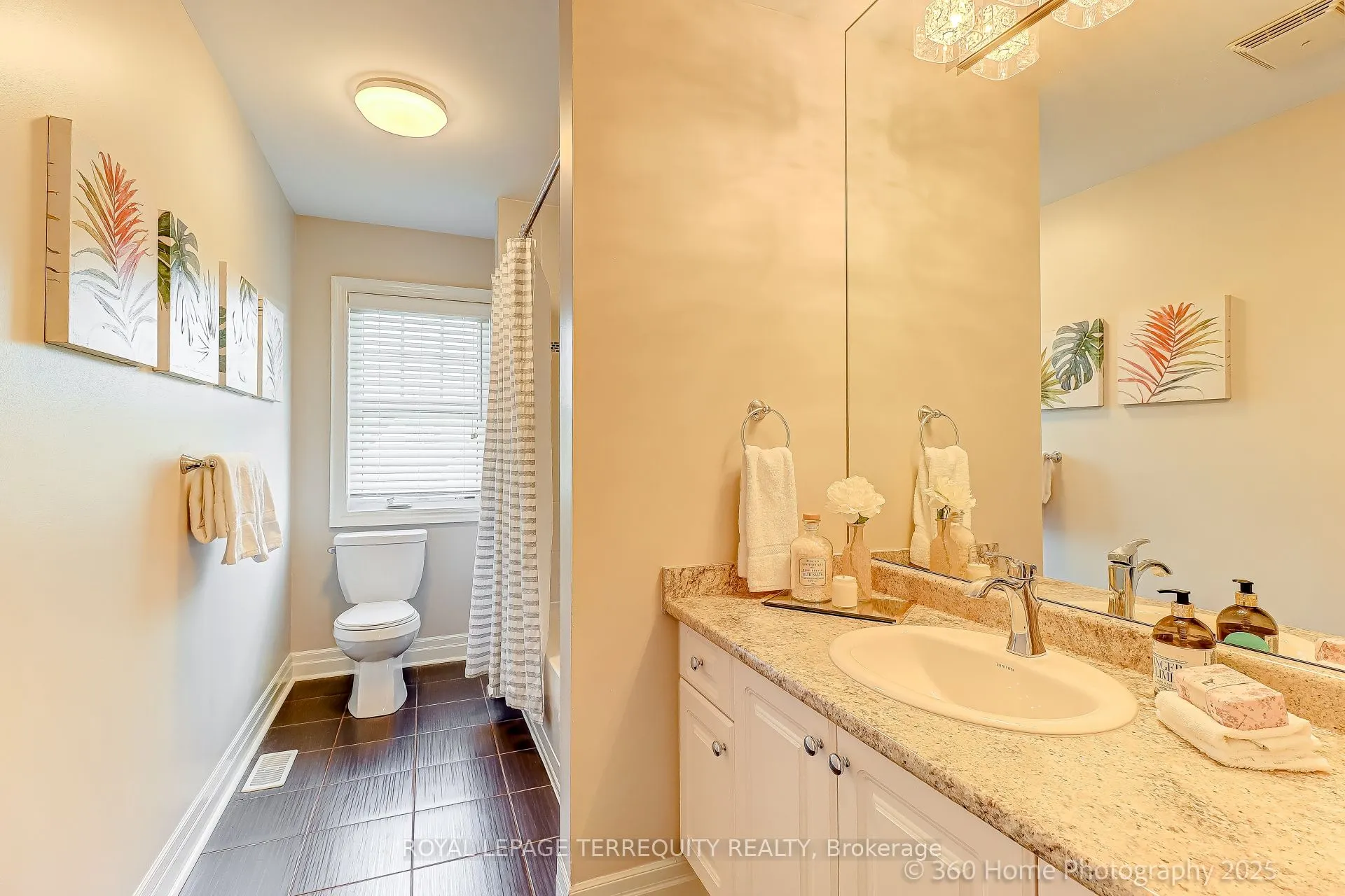 18 Northglen Boulevard