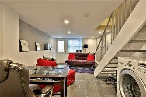 1055 Craven Road, #Main